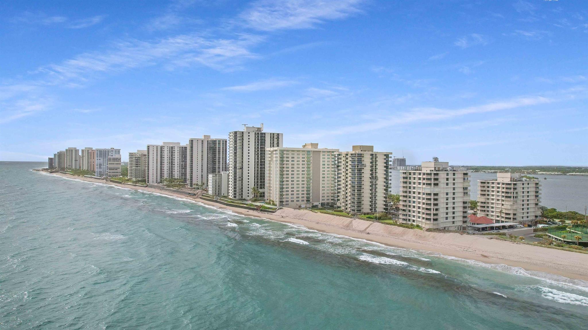 DUNES TOWERS COND A & B 15-42-43, PART OF GOV LOT - Residential