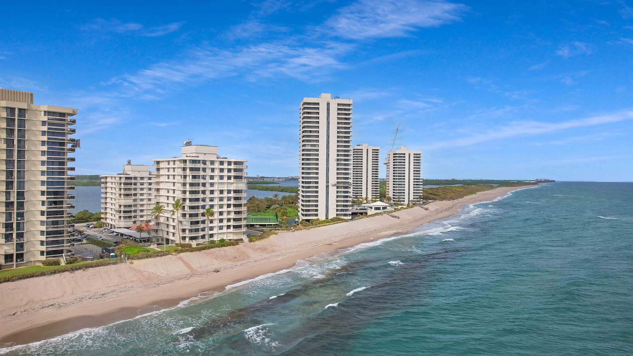 DUNES TOWERS COND A & B 15-42-43, PART OF GOV LOT - Residential