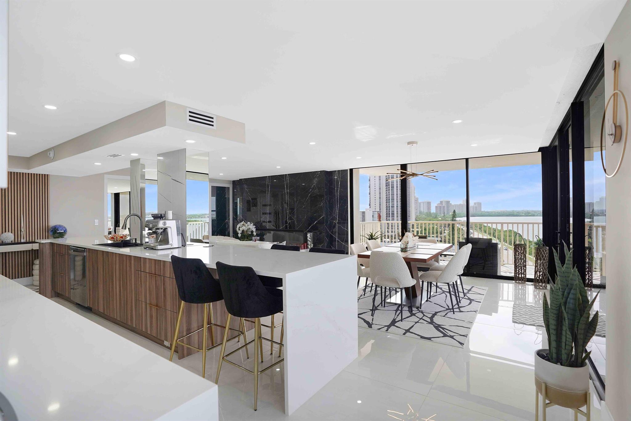 DUNES TOWERS COND A & B 15-42-43, PART OF GOV LOT - Residential