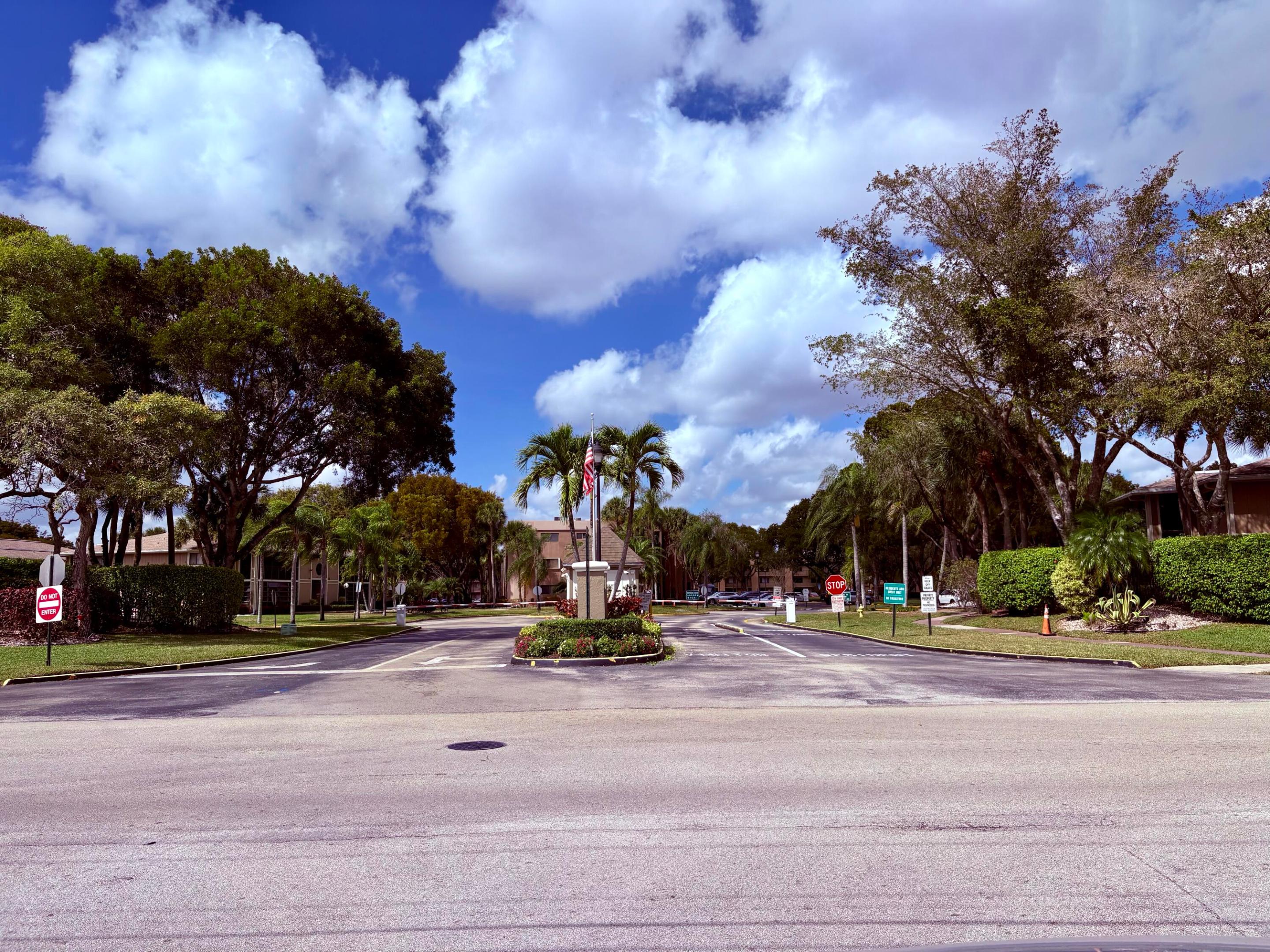 ASHMONT CONDOMINIUM - Residential