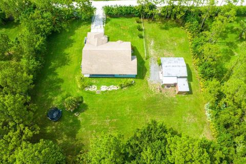 A home in Loxahatchee