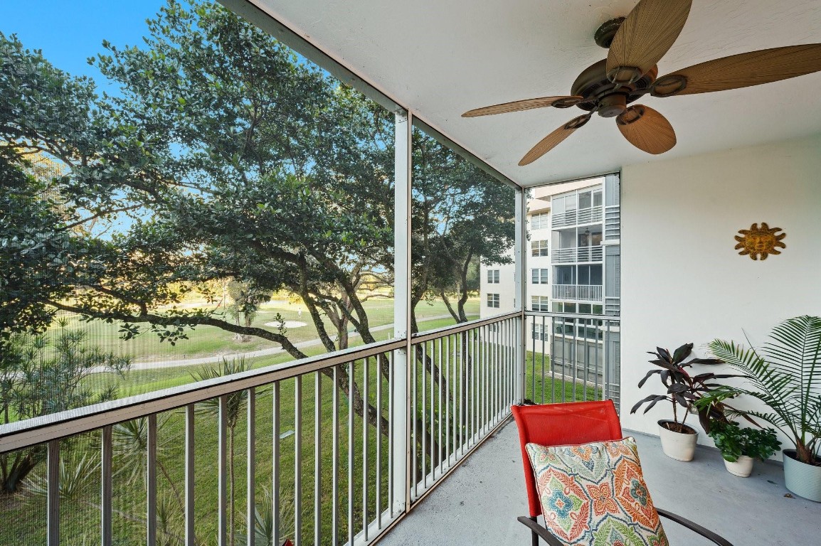 Palm Aire country Club - Residential