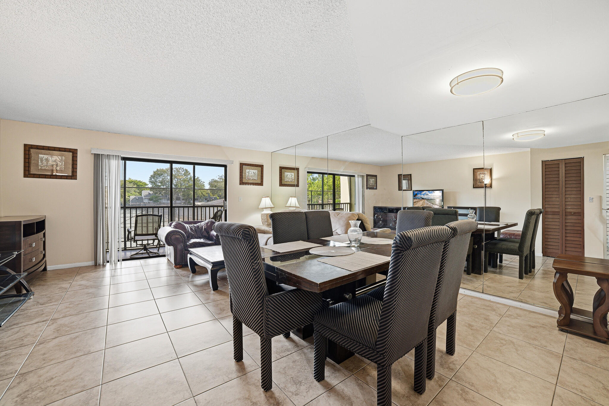RACQUET CLUB OF DEER CREEK - Residential Lease