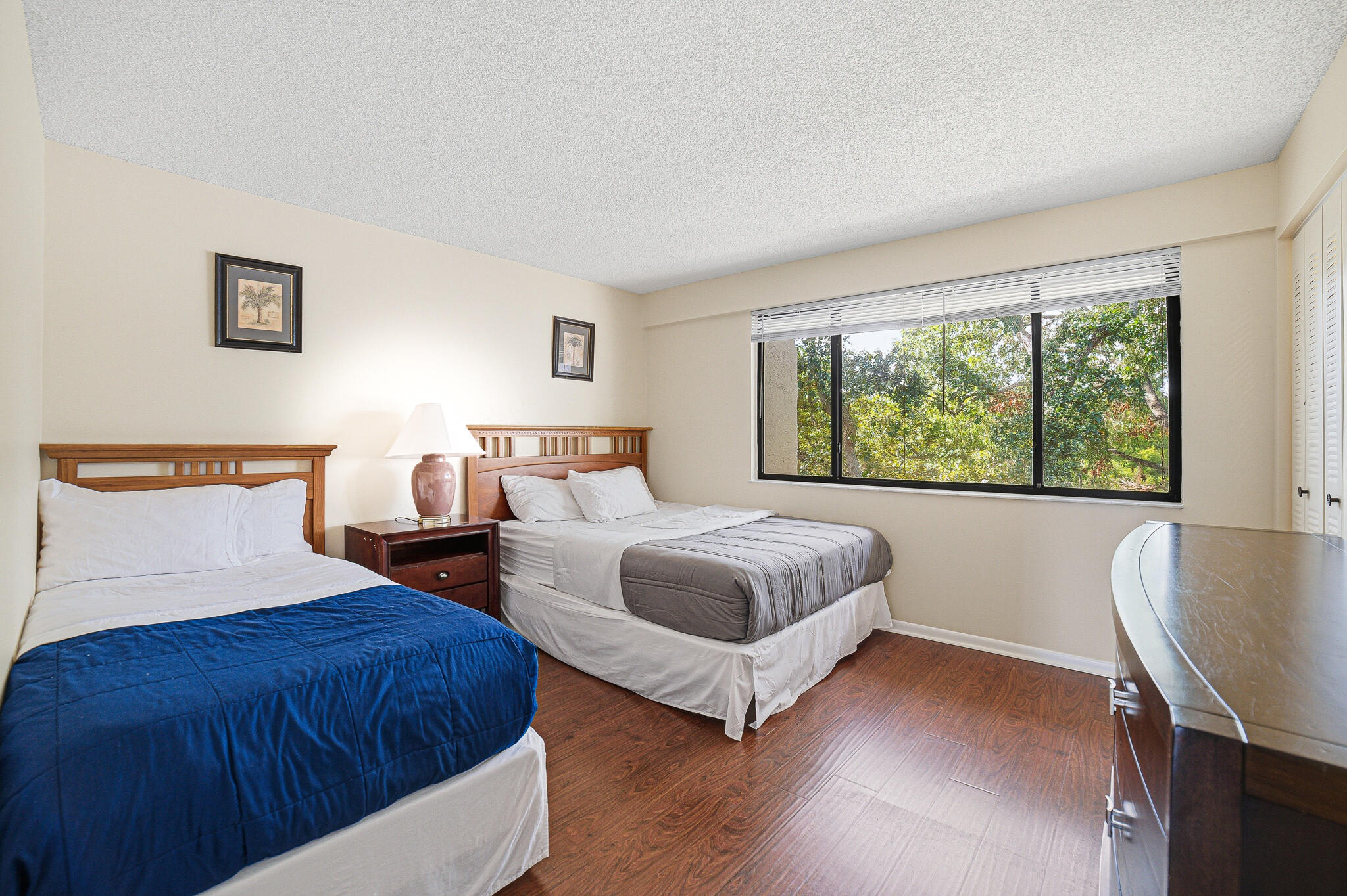 RACQUET CLUB OF DEER CREEK - Residential Lease
