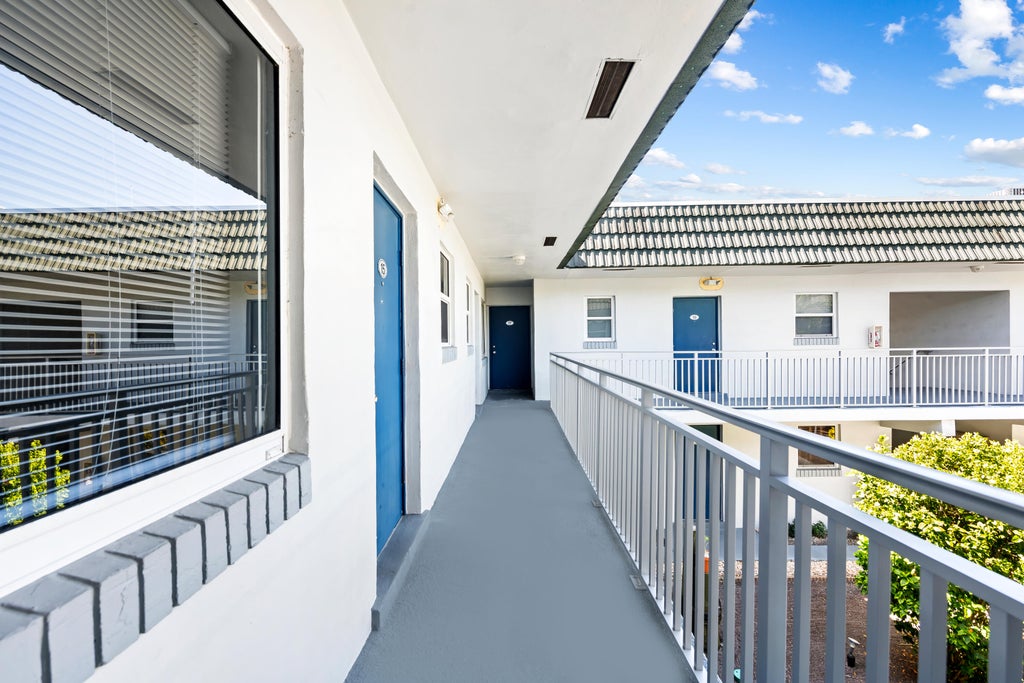 Photo of 1001 SE 16TH Street #15, Fort Lauderdale, FL 33316 (MLS # B26068211)