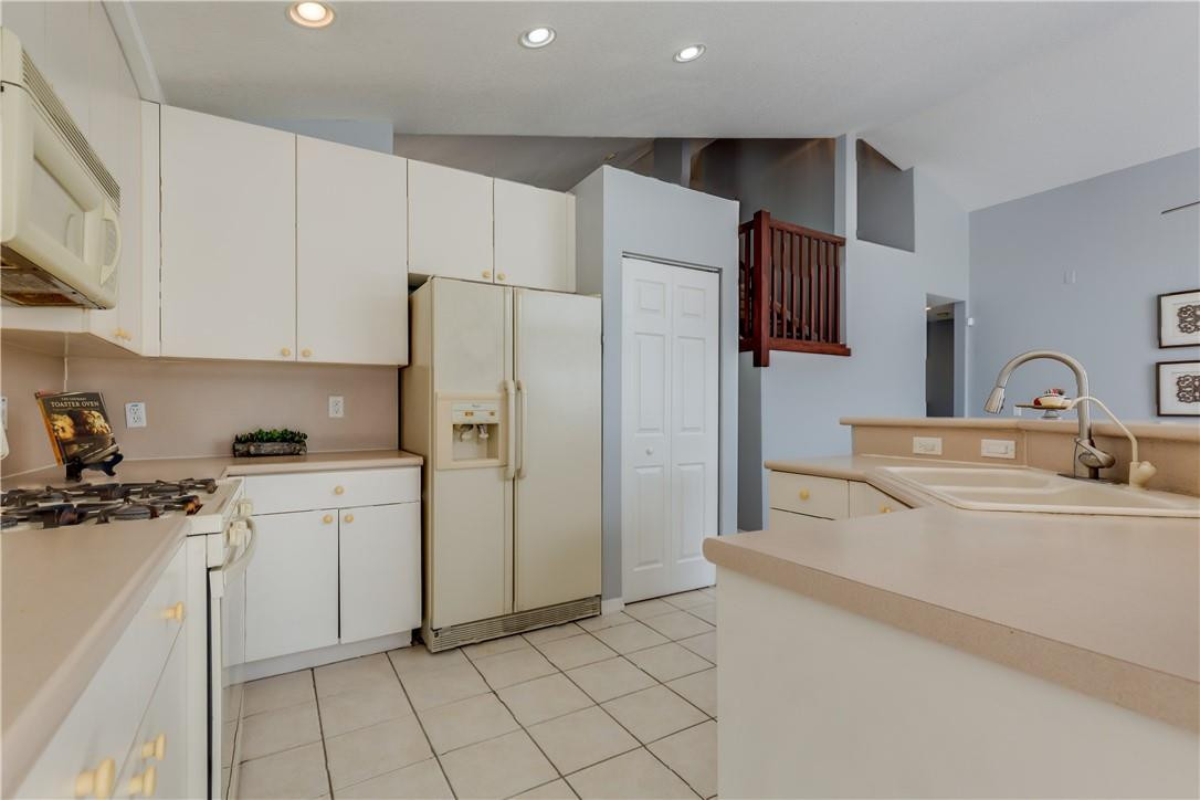 Pembroke Falls*Clubside - Residential