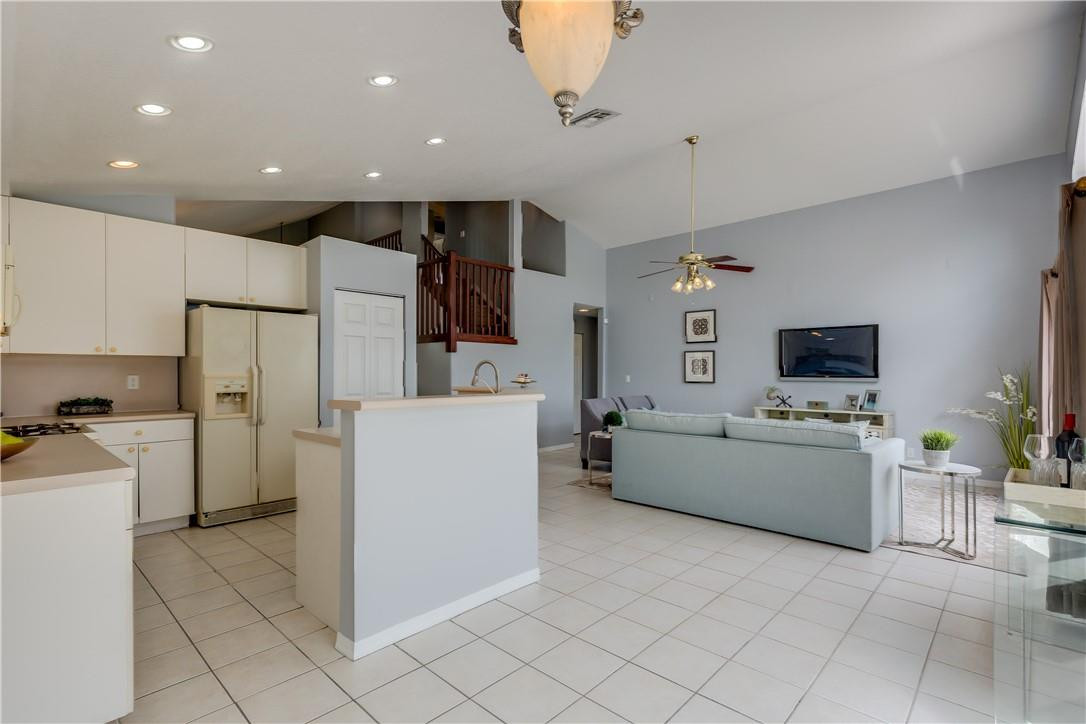 Pembroke Falls*Clubside - Residential