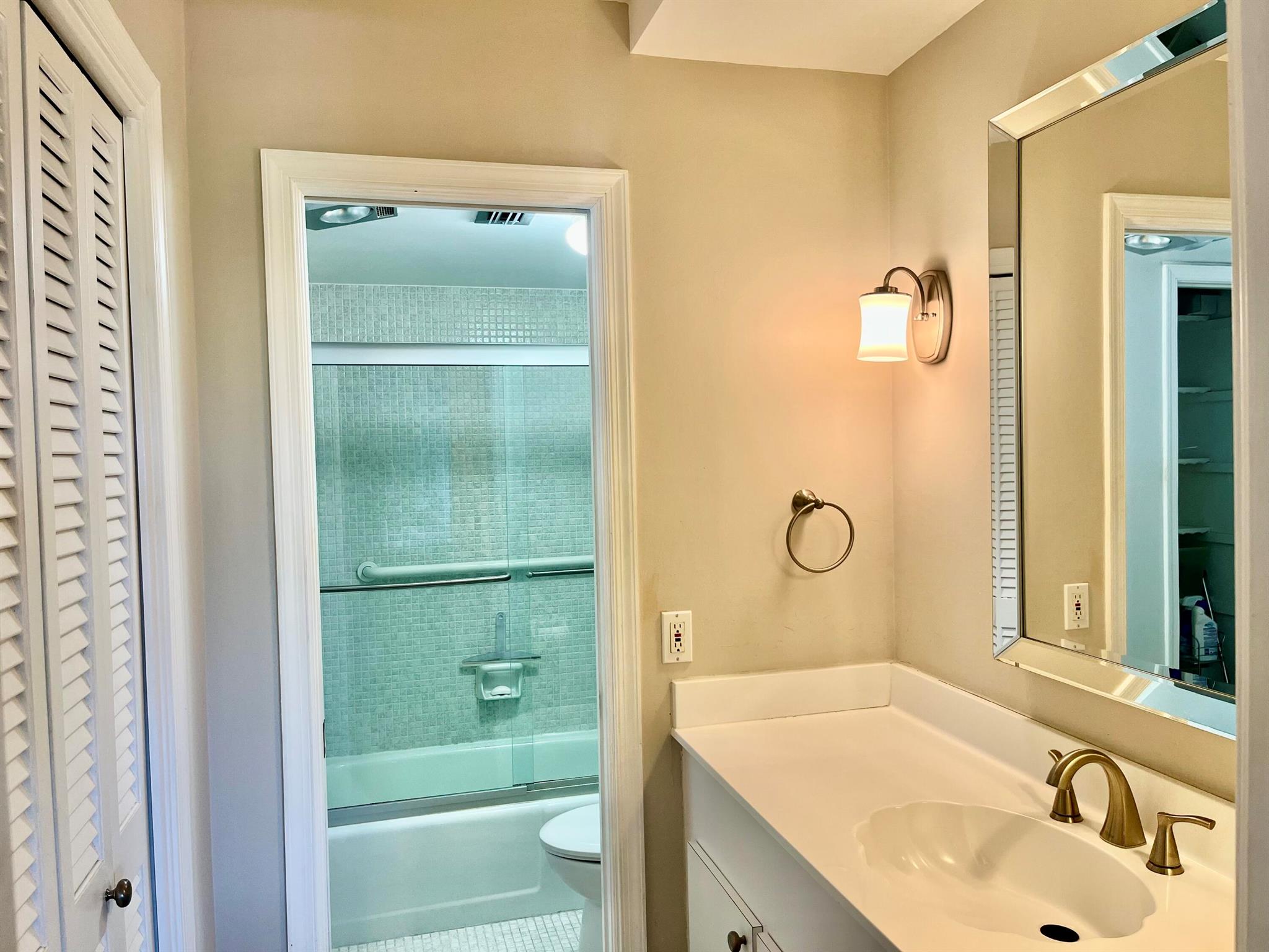 ATLANTIS SHERBROOKE VILLA - Residential