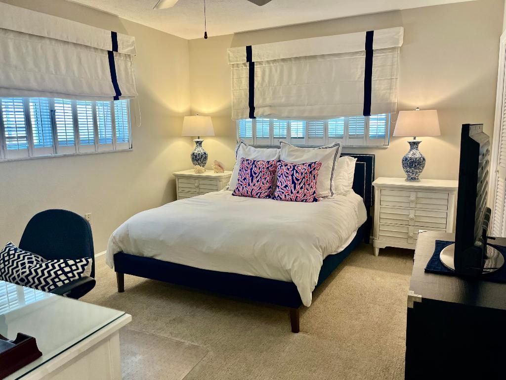 ATLANTIS SHERBROOKE VILLAS CONDO - Residential