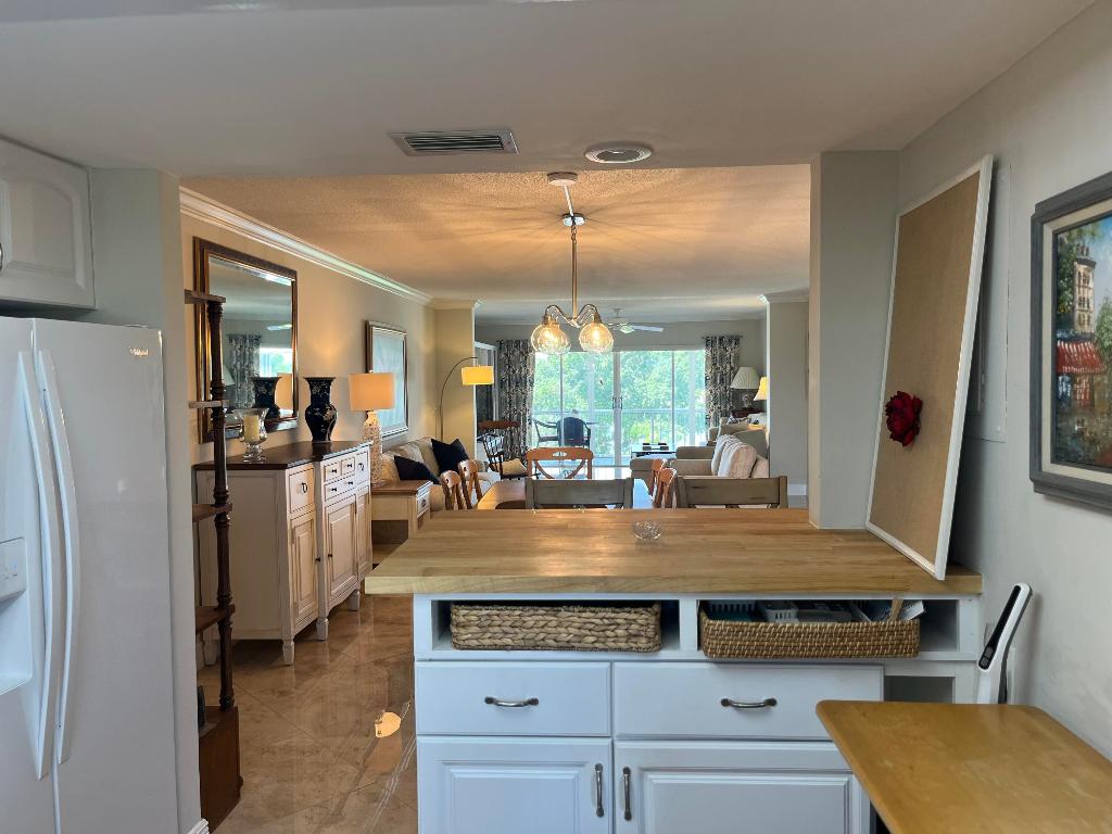 ATLANTIS SHERBROOKE VILLAS CONDO - Residential