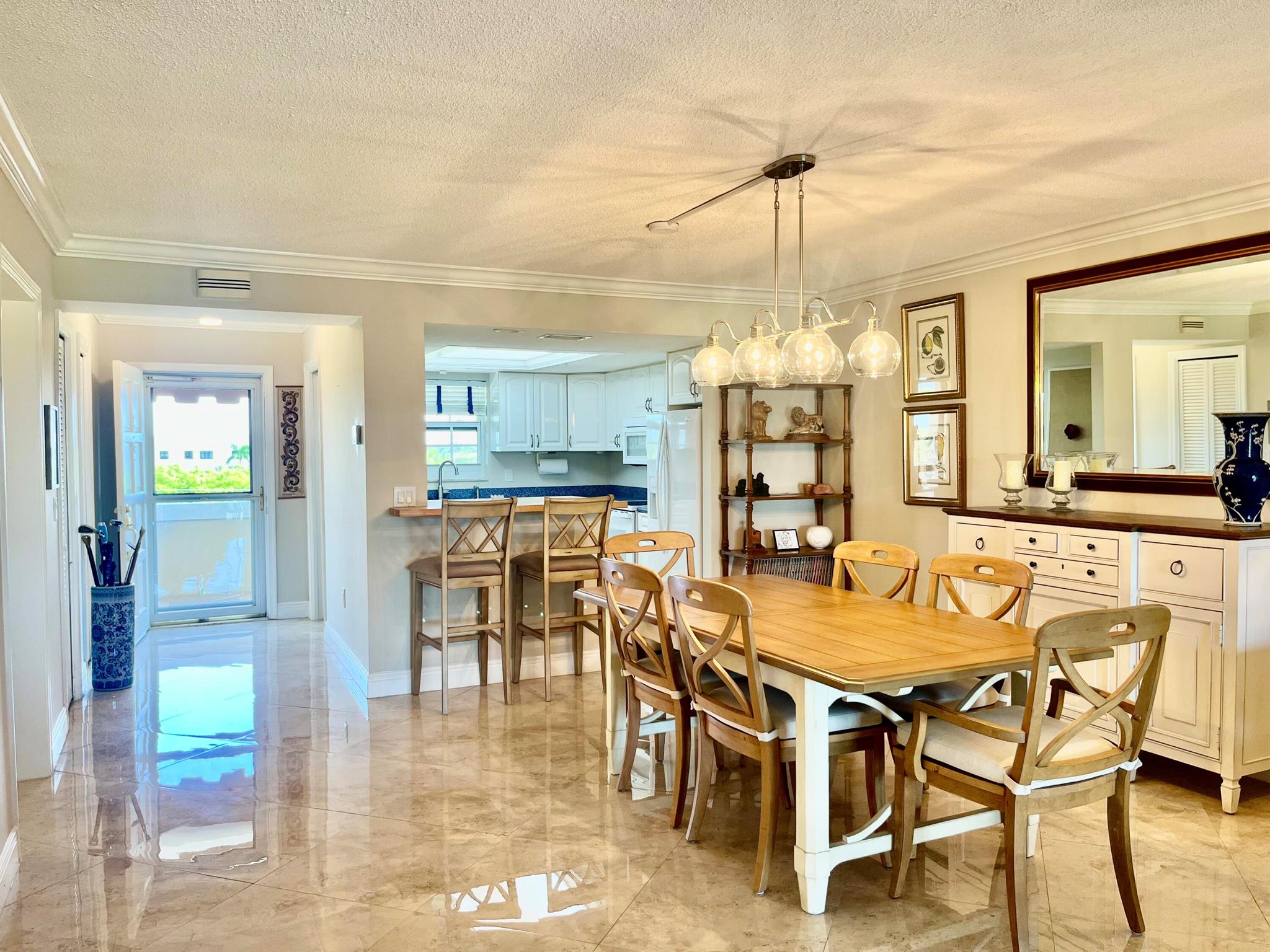 ATLANTIS SHERBROOKE VILLA - Residential