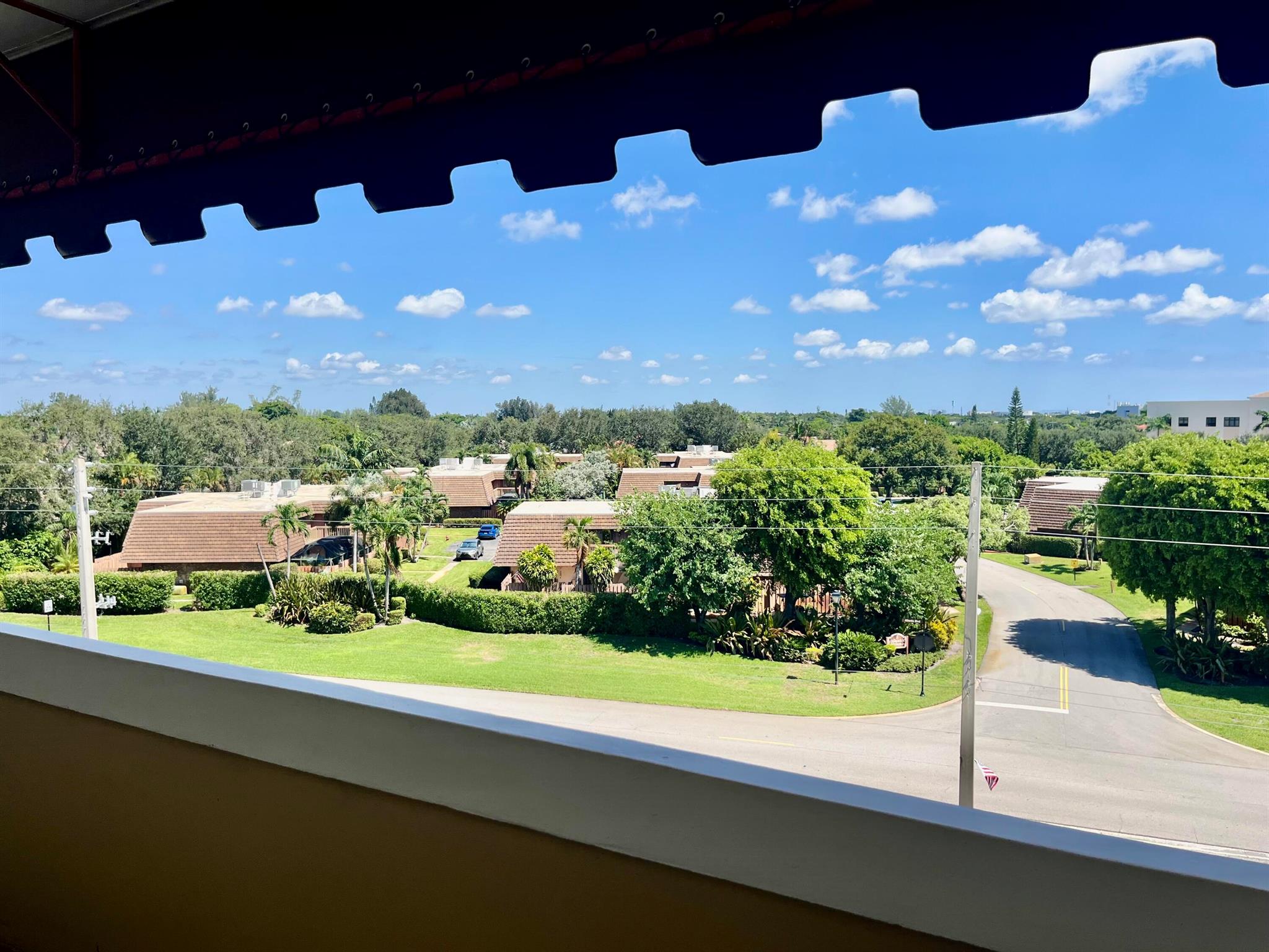 ATLANTIS SHERBROOKE VILLA - Residential
