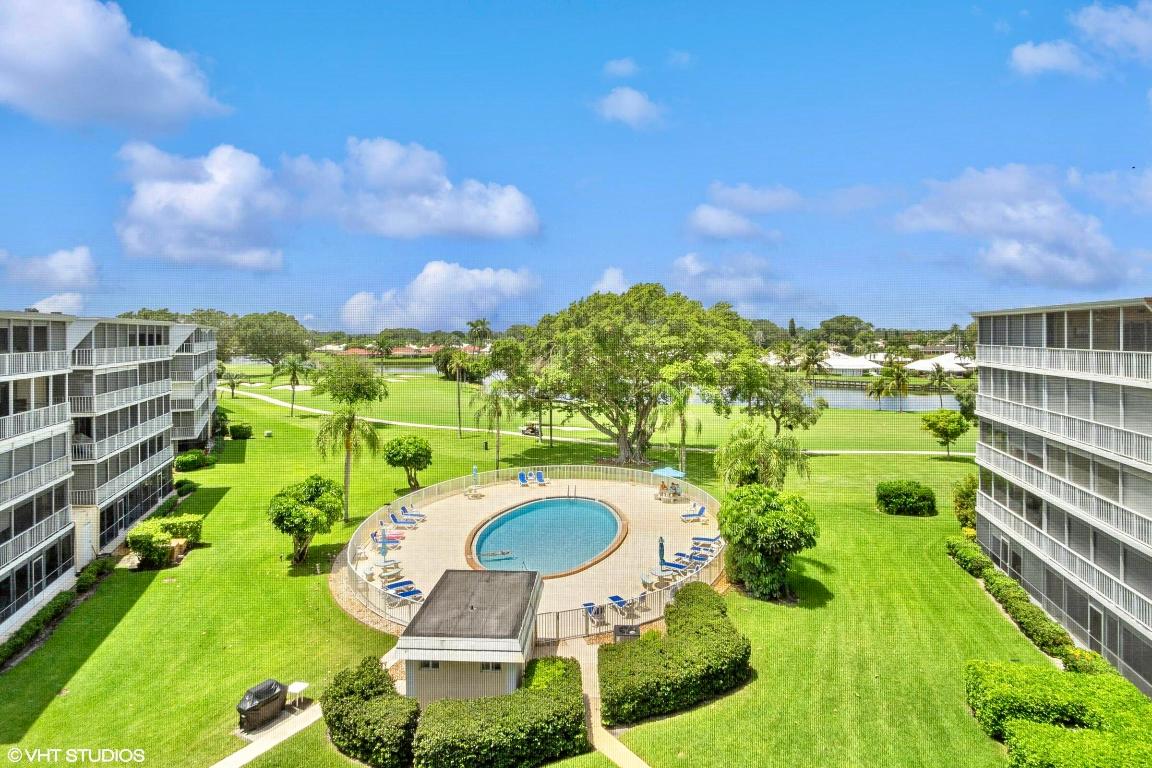 ATLANTIS SHERBROOKE VILLAS CONDO - Residential