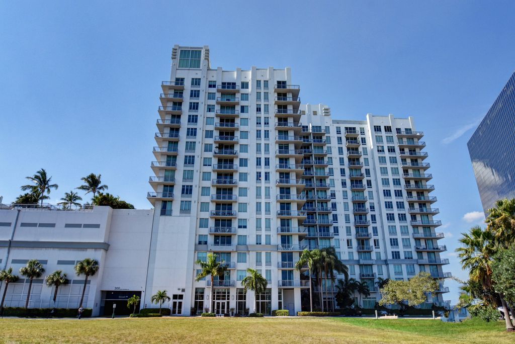 Photo of 300 S Australian Avenue #1215, West Palm Beach, FL 33401 (MLS # B26006454)