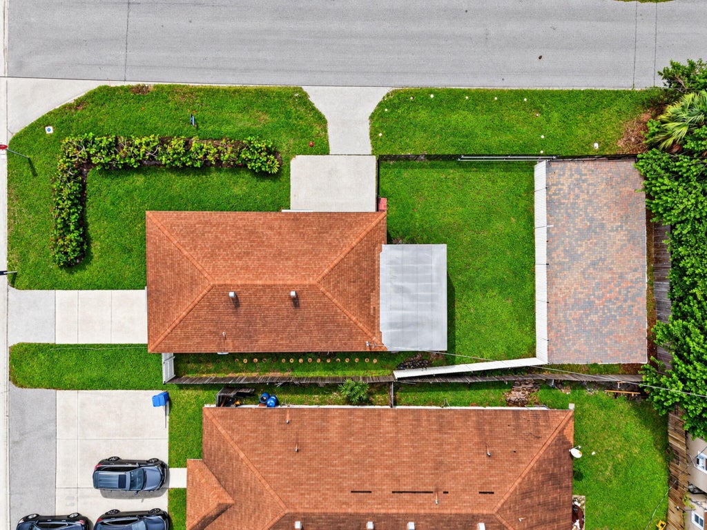 Photo of 603 N Broadway, Lantana, FL 33462 (MLS # B26077902)
