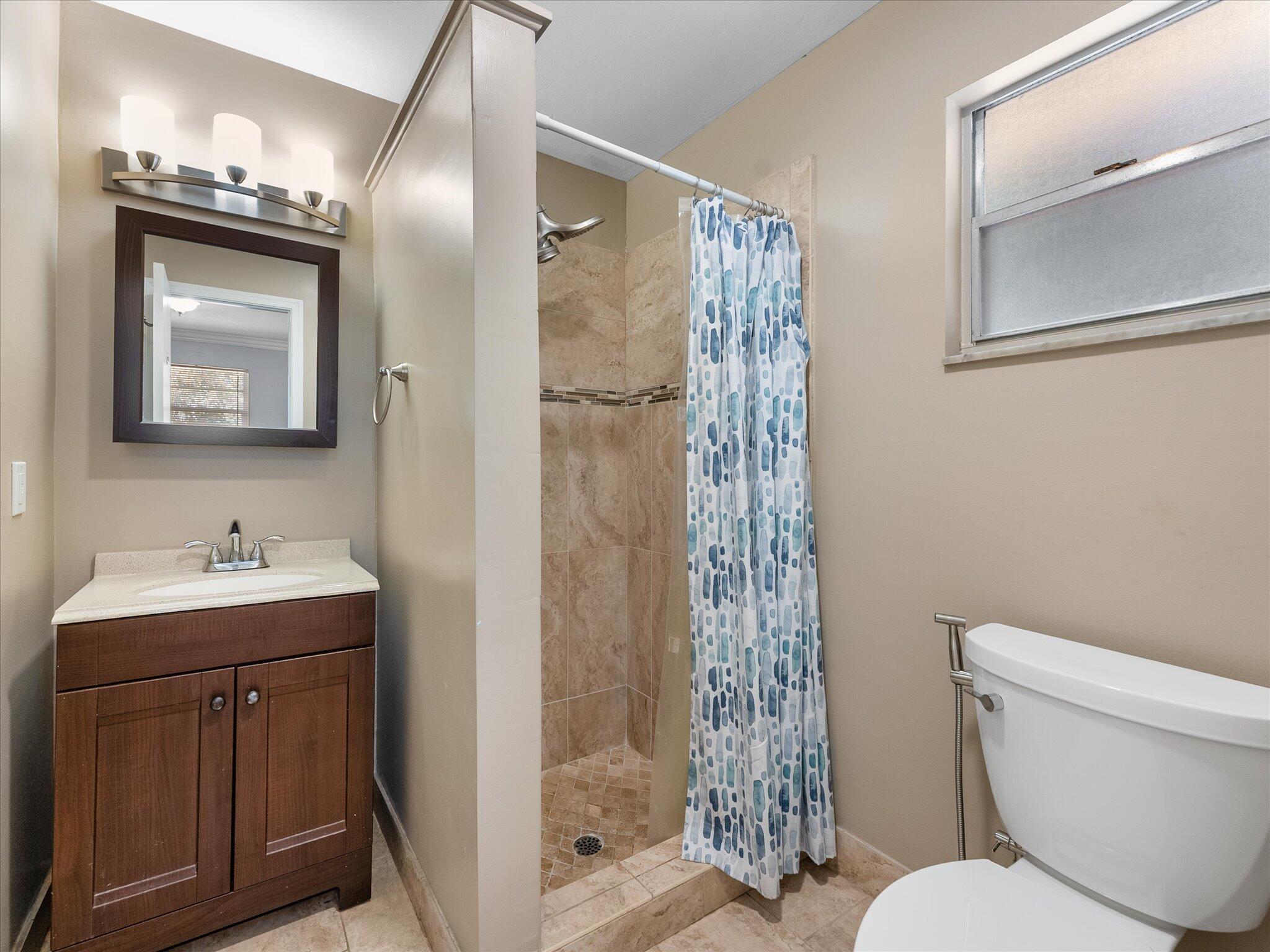 COUNTRY CLUB ACRES 5 - Residential