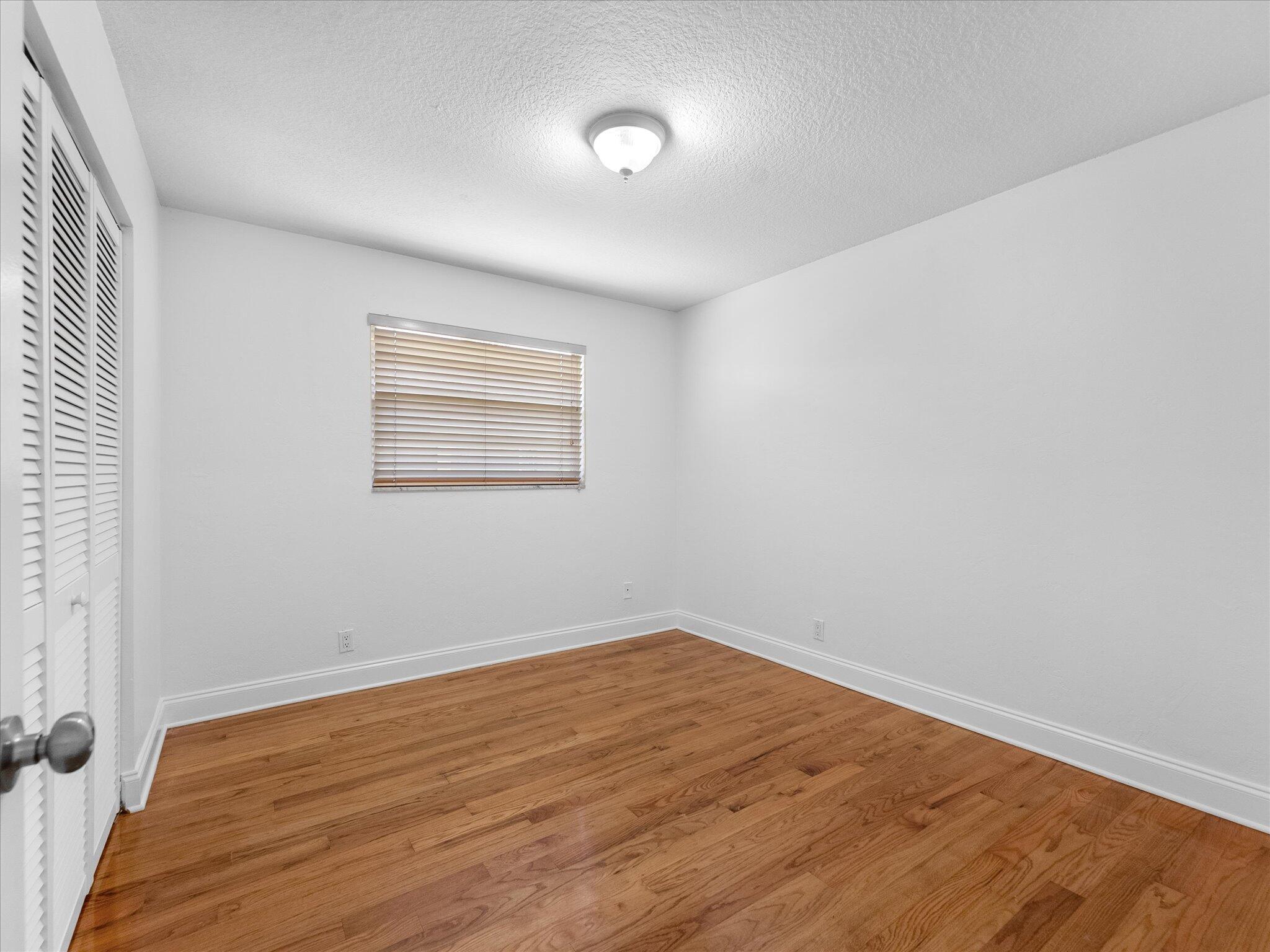 COUNTRY CLUB ACRES 5 - Residential