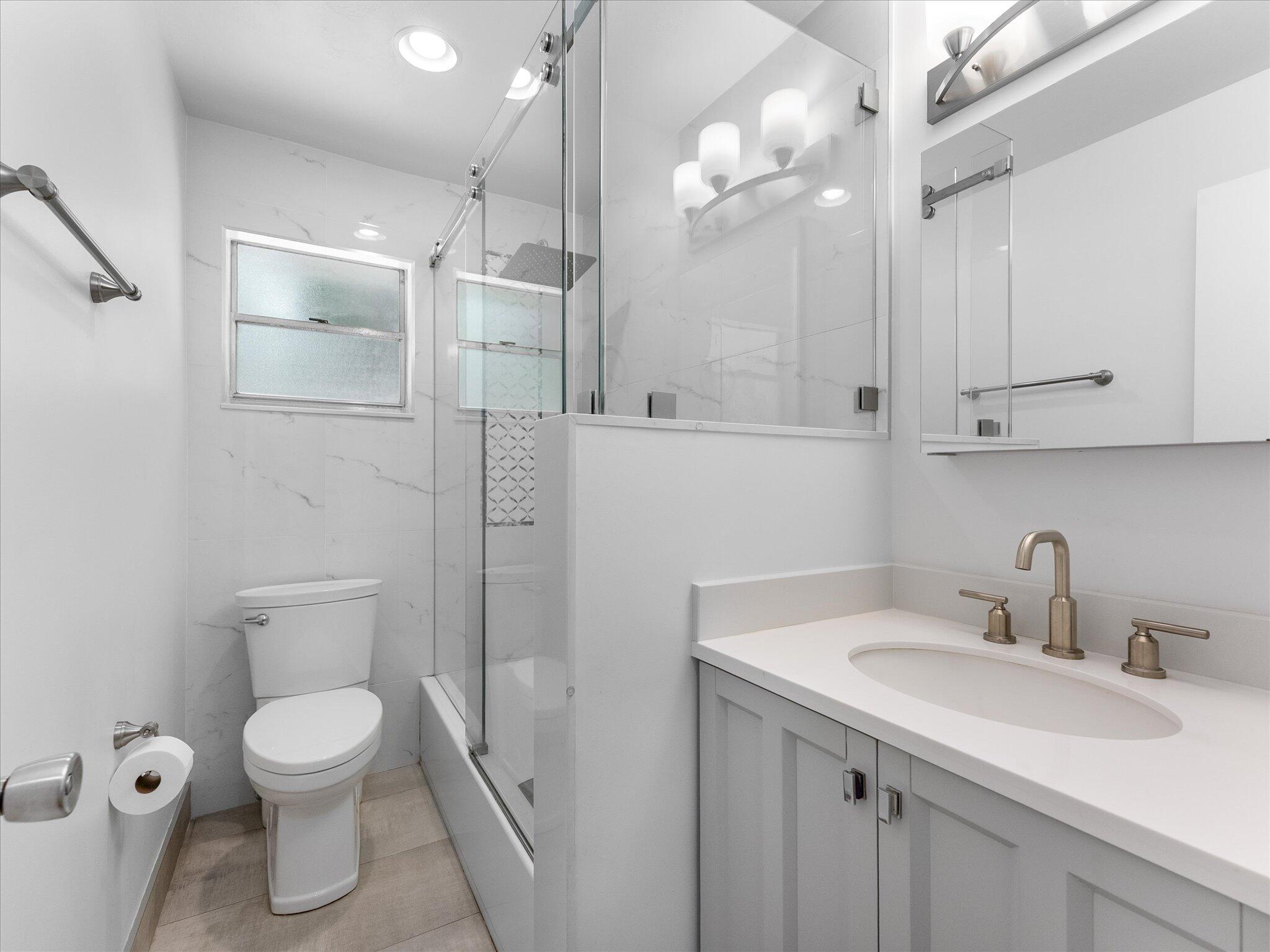 COUNTRY CLUB ACRES 5 - Residential