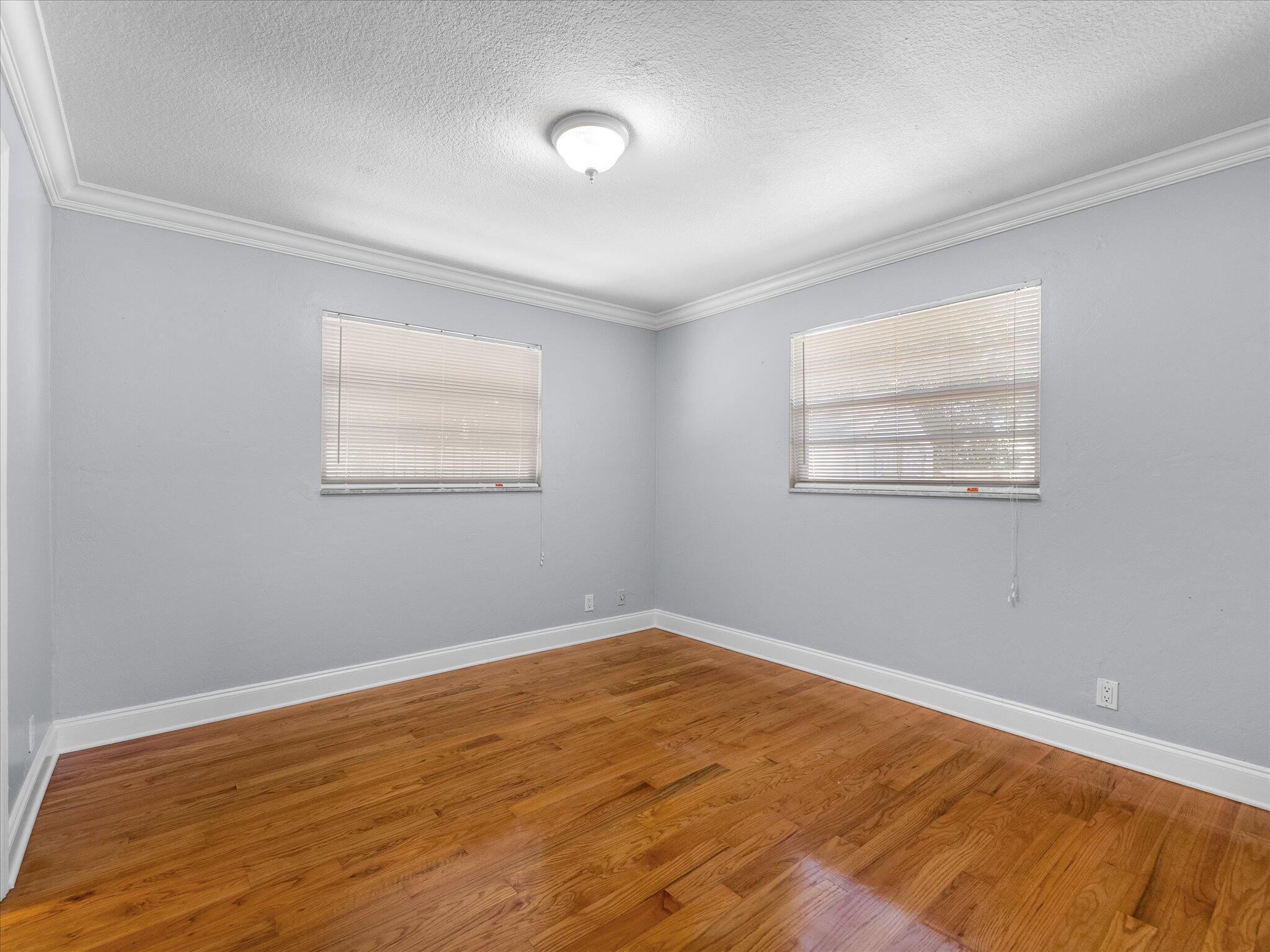 COUNTRY CLUB ACRES 5 - Residential