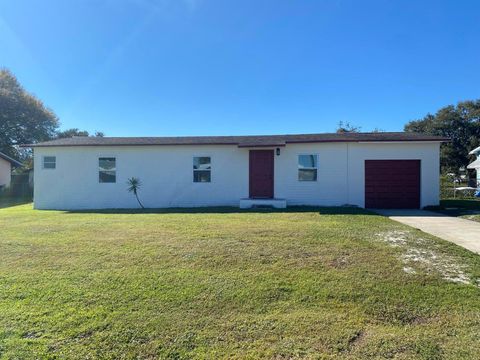 A home in Okeechobee