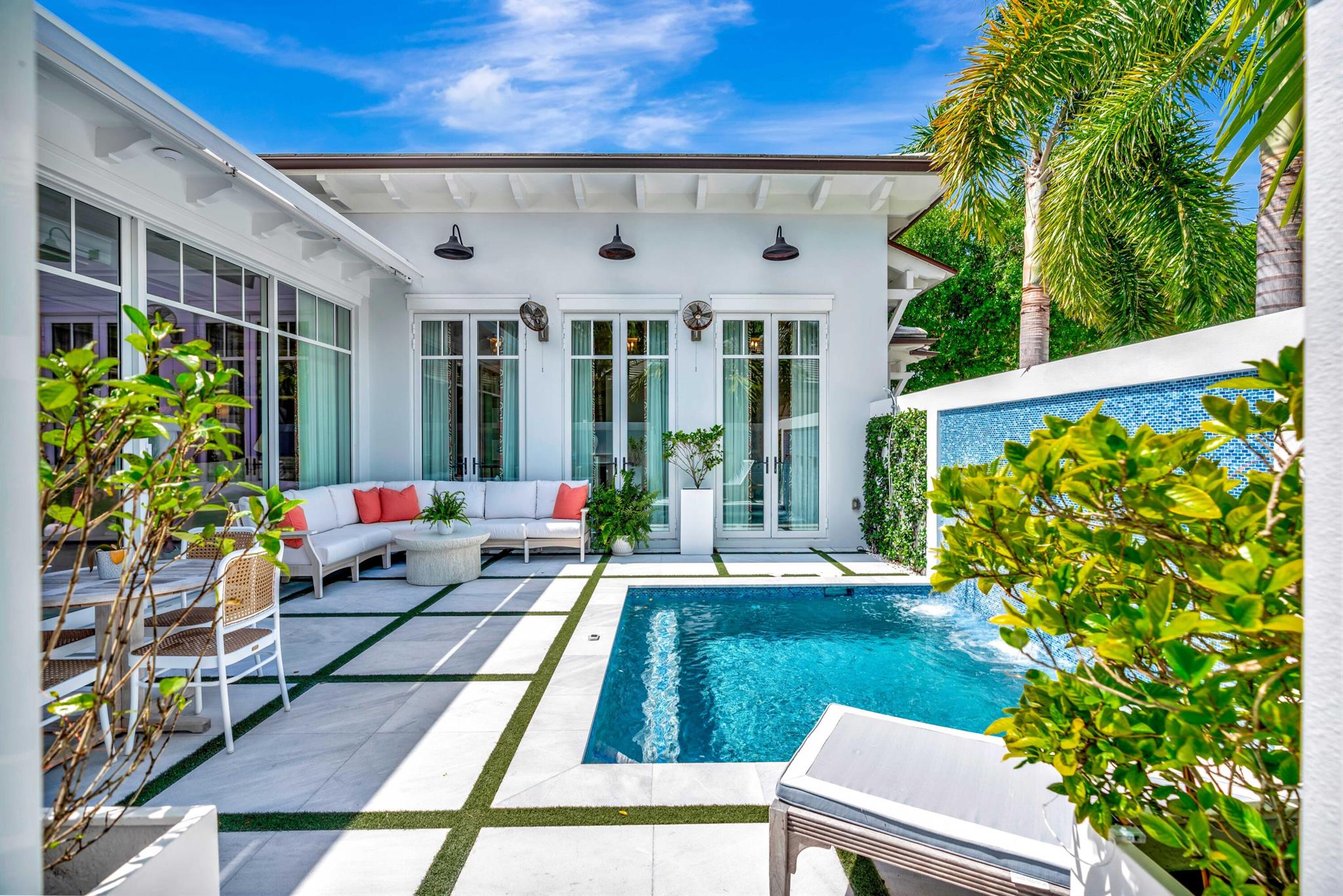 THE LOXAHATCHEE CLUB - Residential