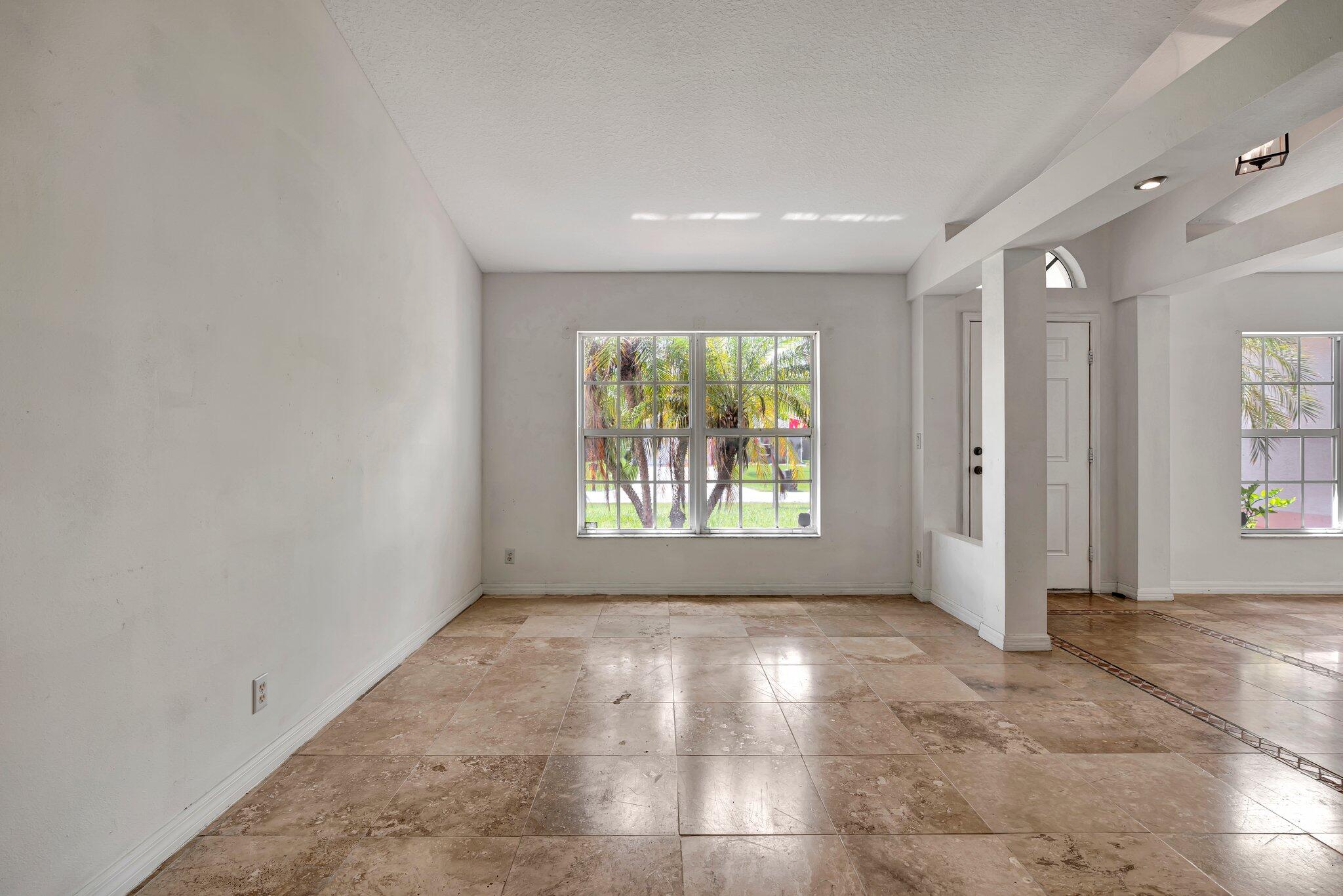 PORT ST LUCIE SECTION 16 - Residential Lease