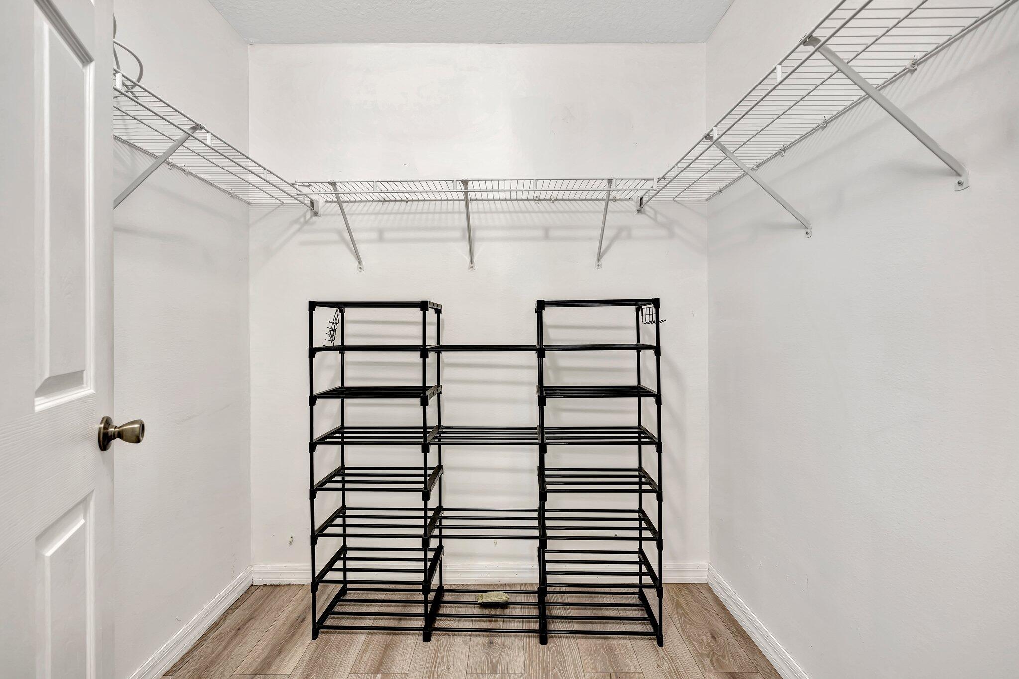 PORT ST LUCIE SECTION 16 - Residential Lease