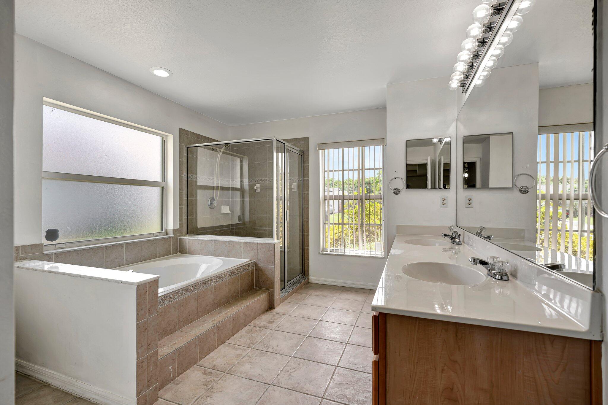 PORT ST LUCIE SECTION 16 - Residential Lease