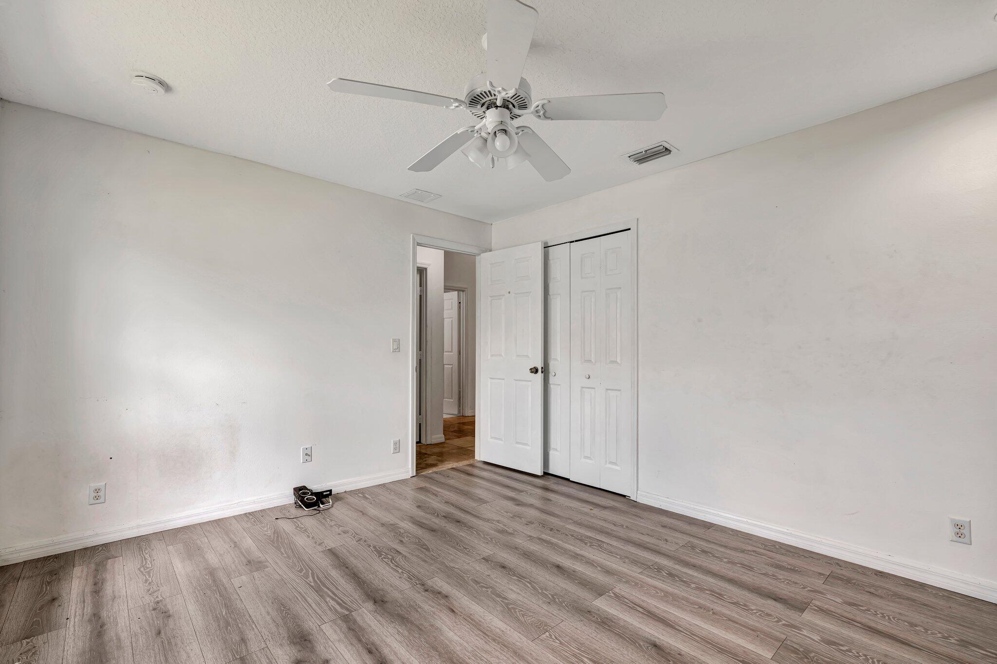 PORT ST LUCIE SECTION 16 - Residential Lease