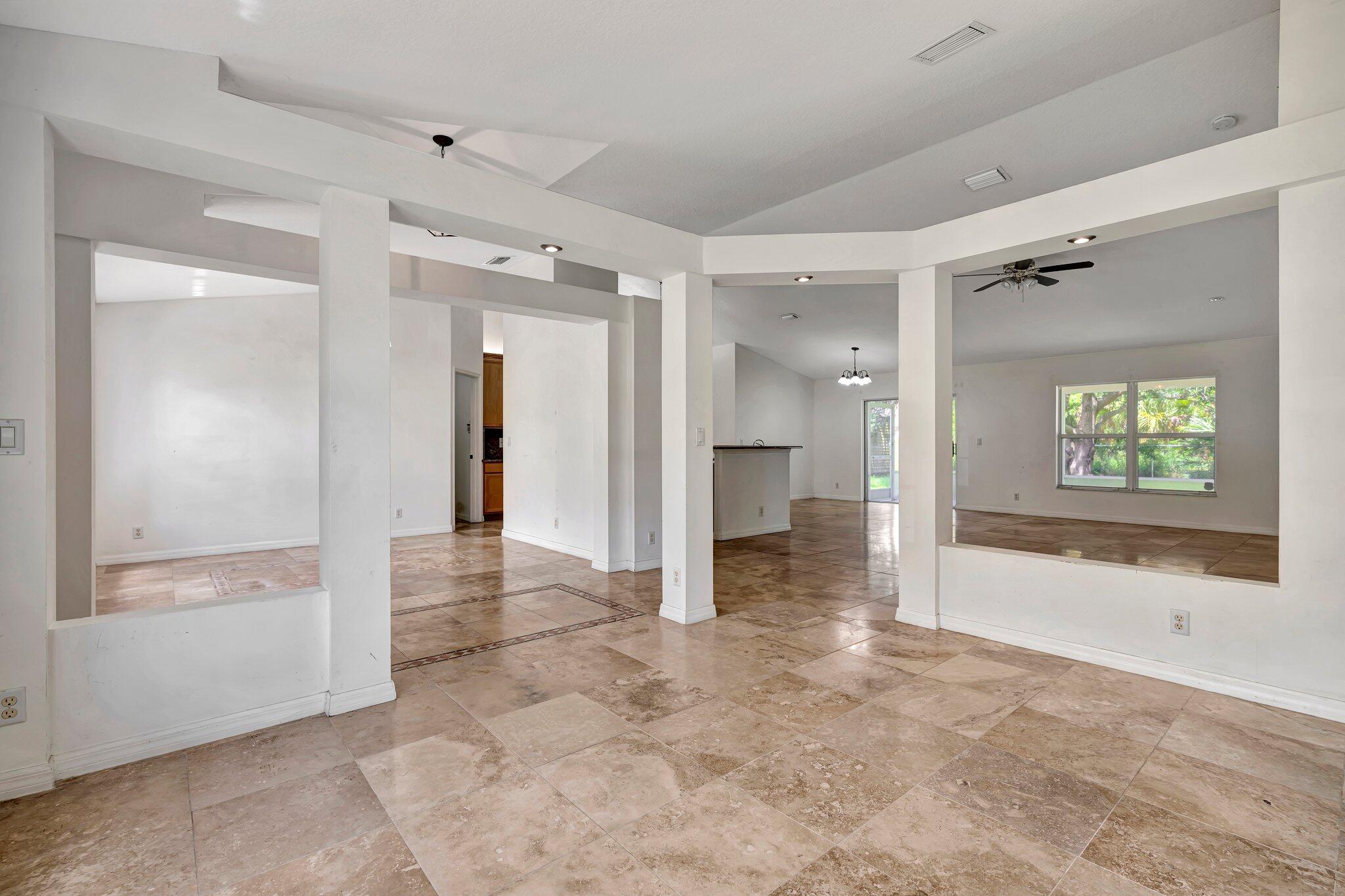 PORT ST LUCIE SECTION 16 - Residential Lease