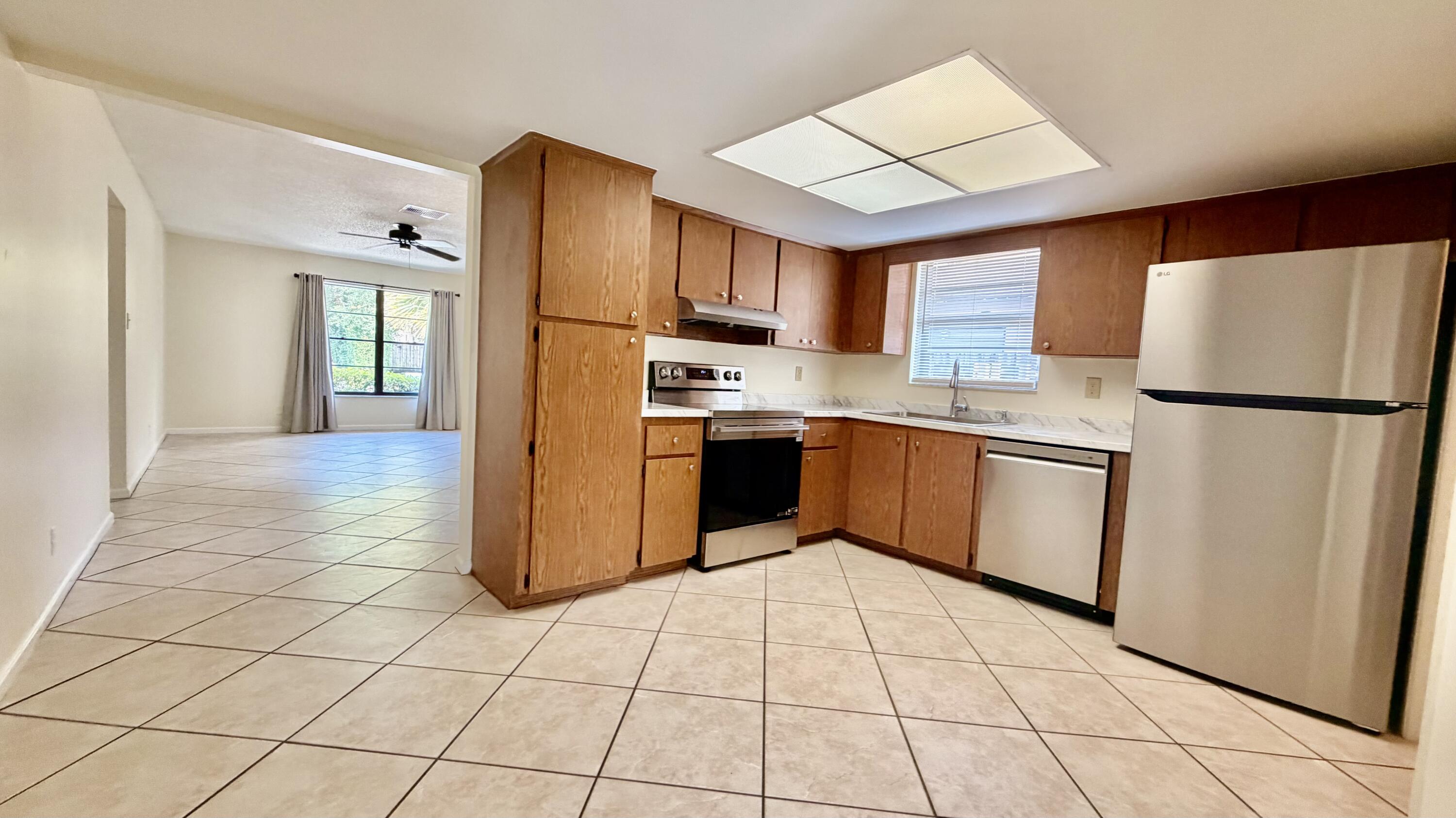 Acreage & Unrec - Residential Lease