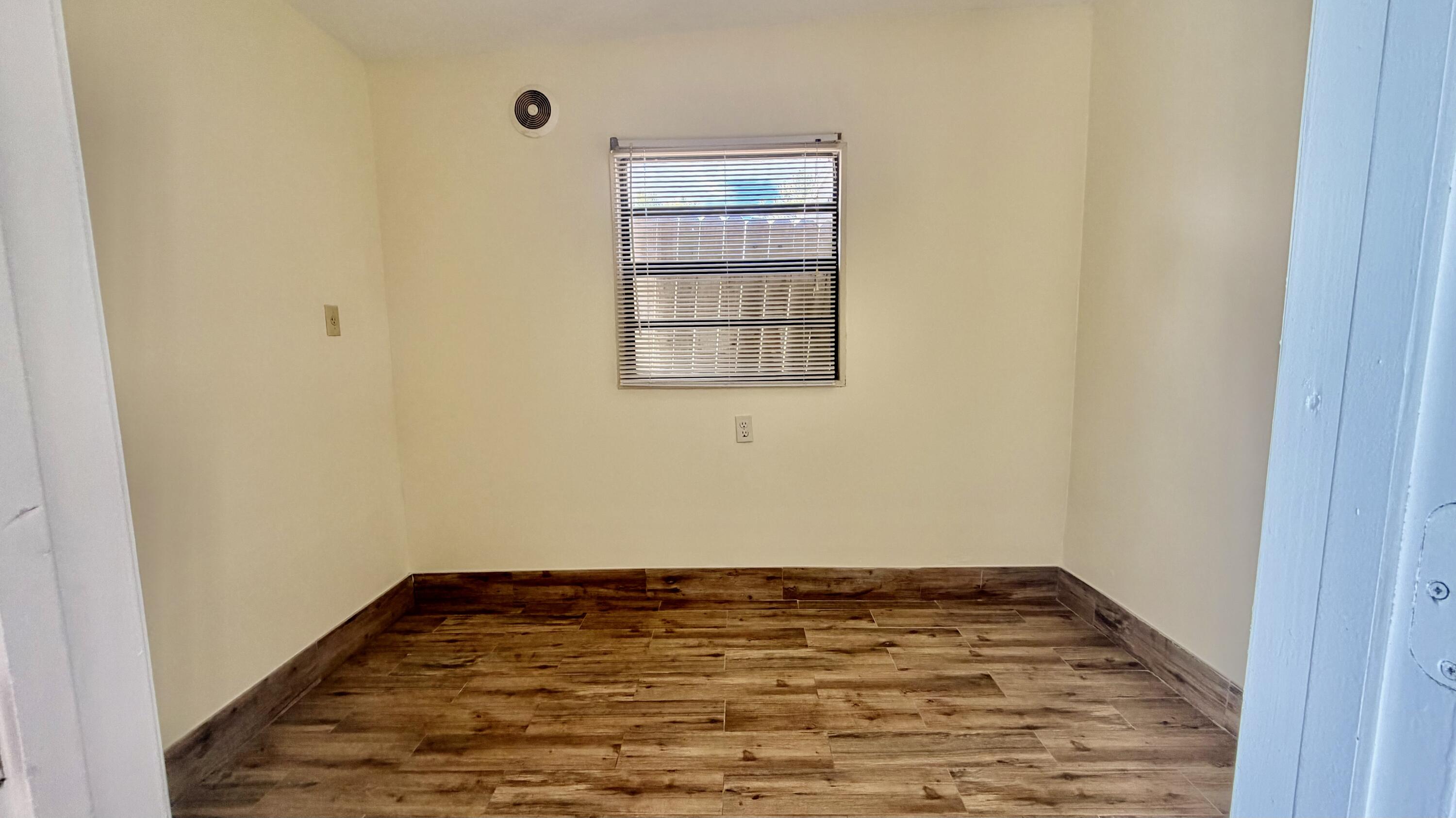 Acreage & Unrec - Residential Lease