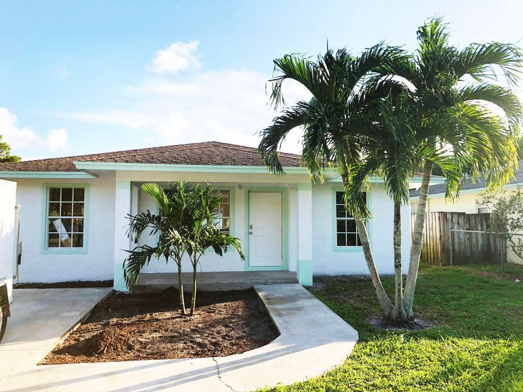 Photo of 6682 4th Street, Jupiter, FL 33458 (MLS # R11115071)