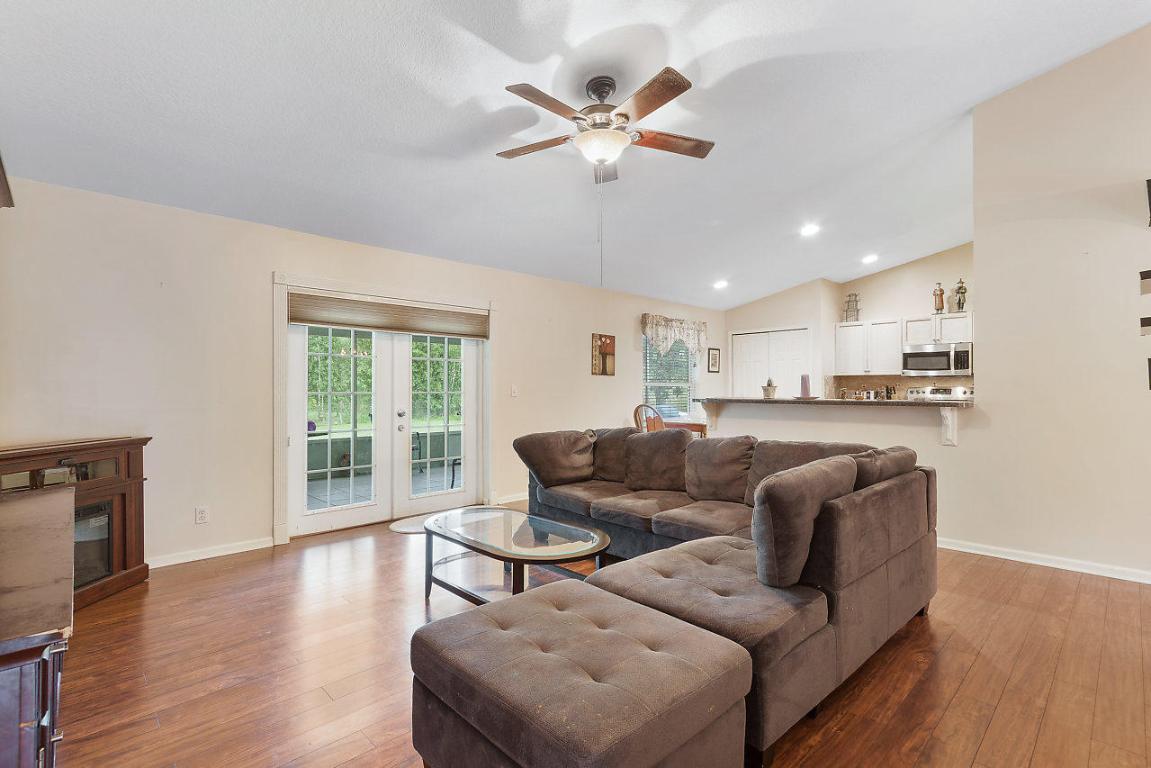 THE ACREAGE - Residential