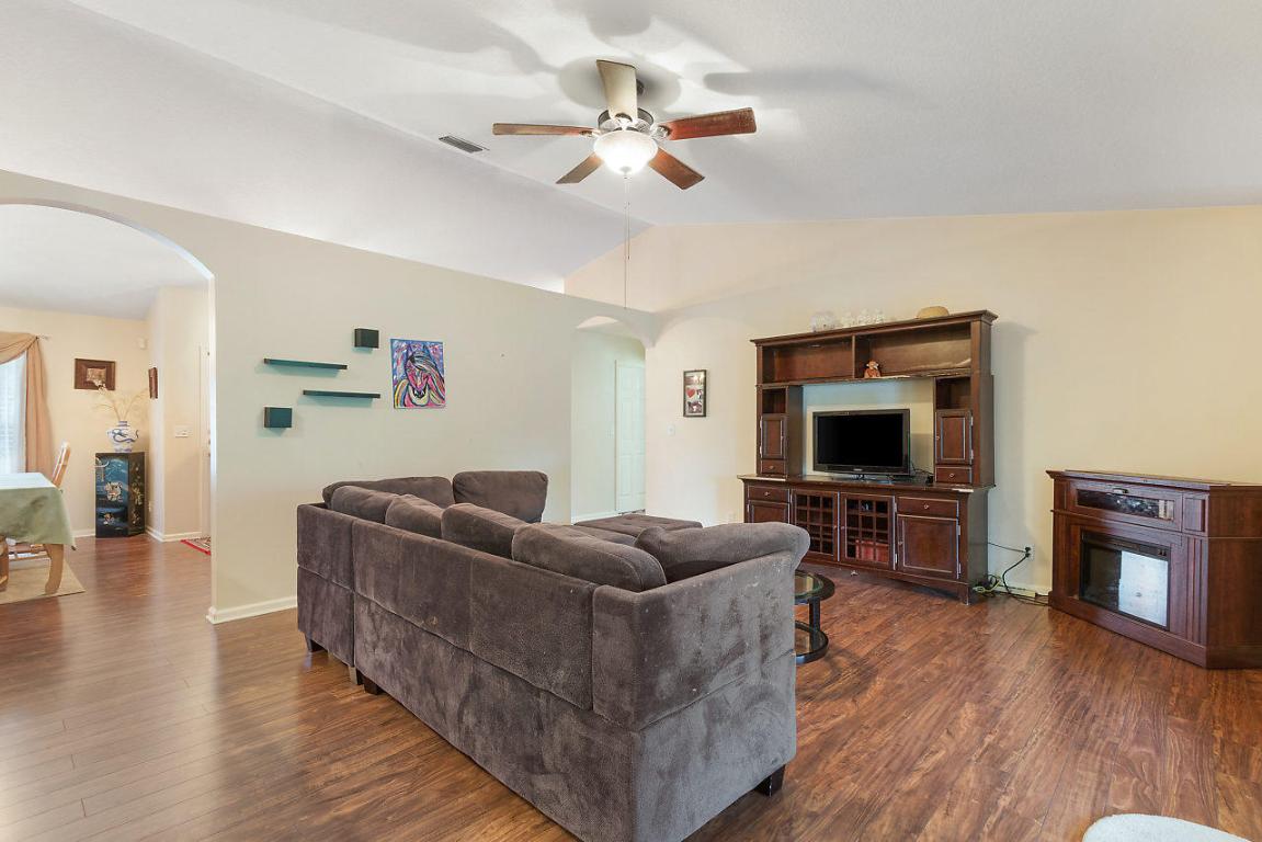 THE ACREAGE - Residential