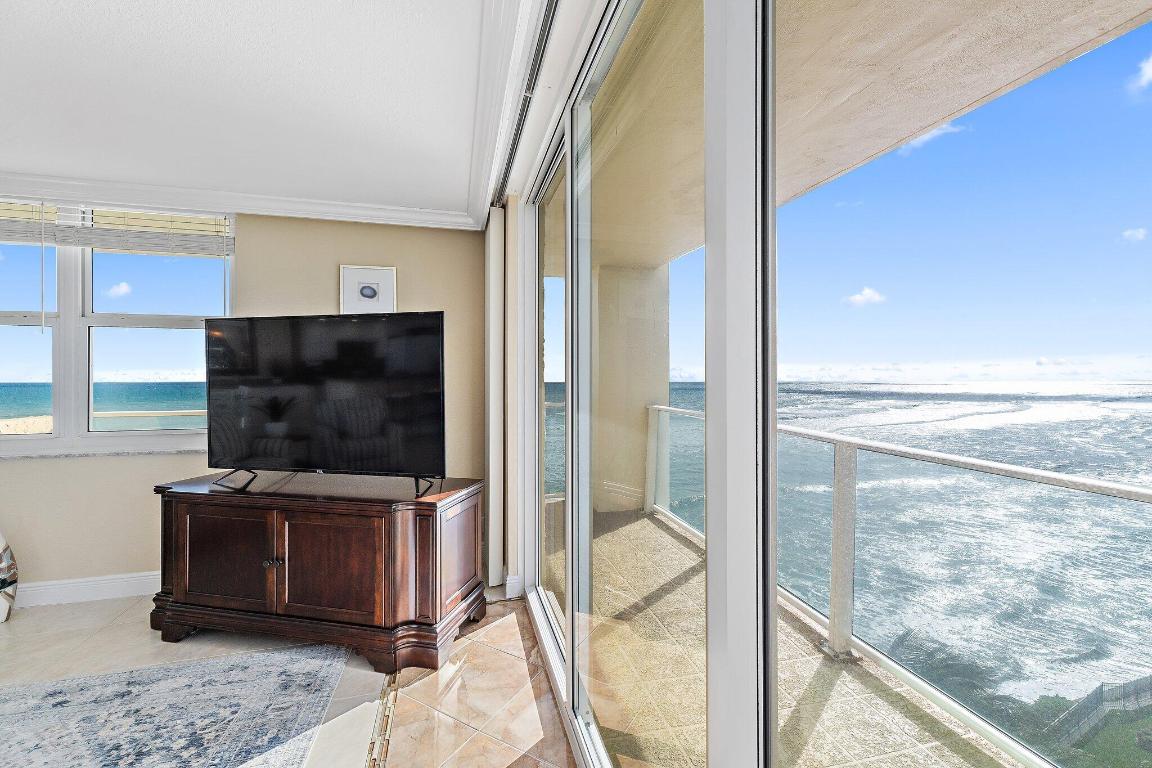 AQUARIUS CONDO - Residential Lease