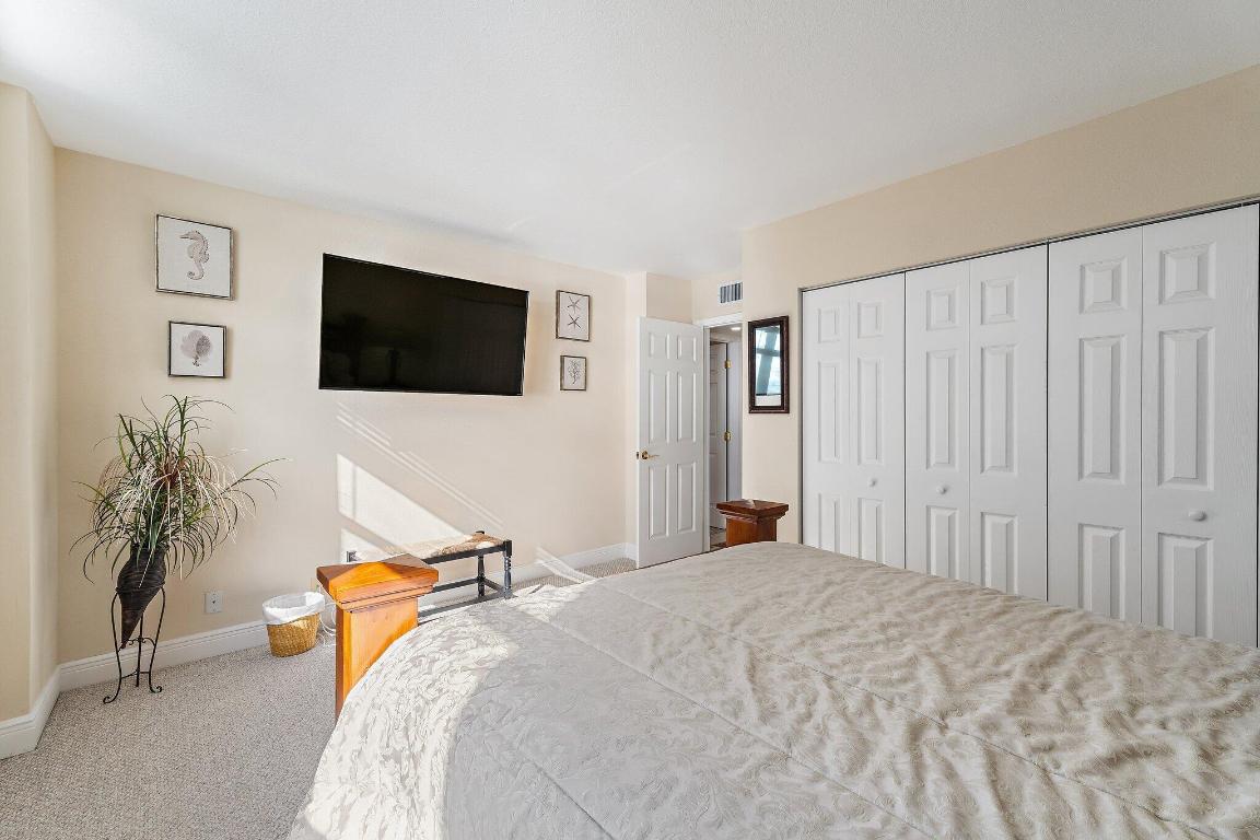 AQUARIUS CONDO - Residential Lease