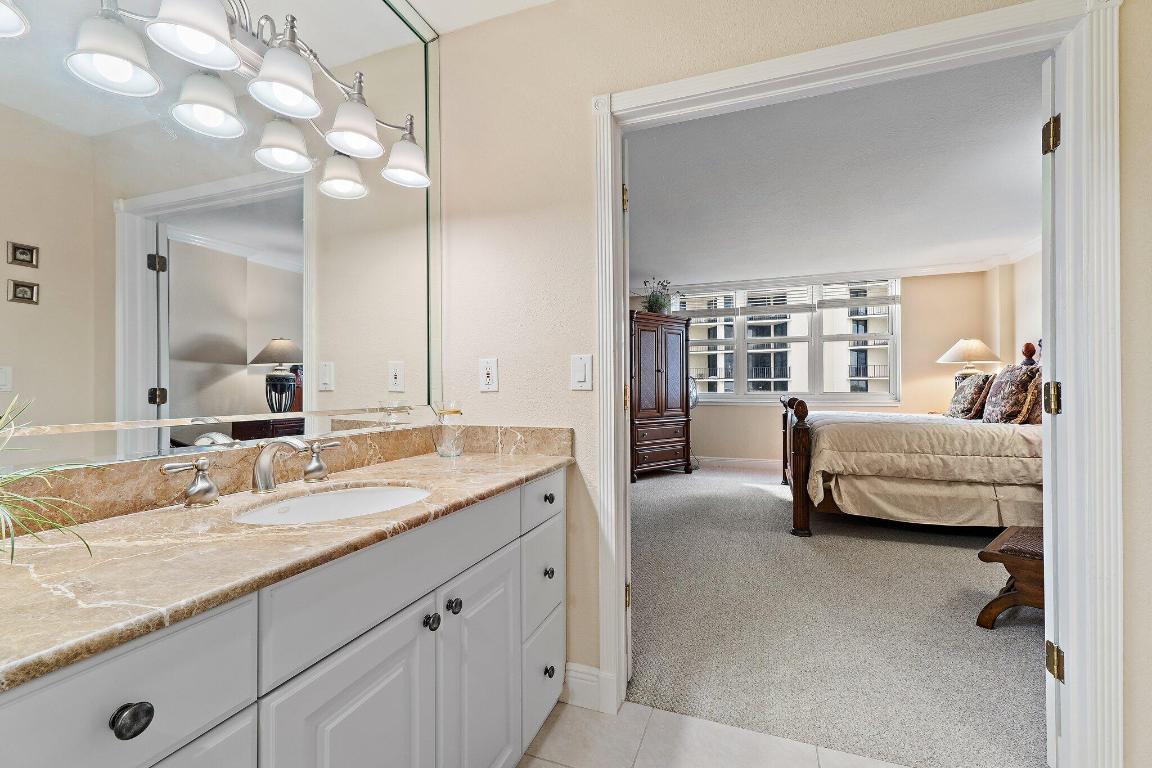 AQUARIUS CONDO - Residential Lease