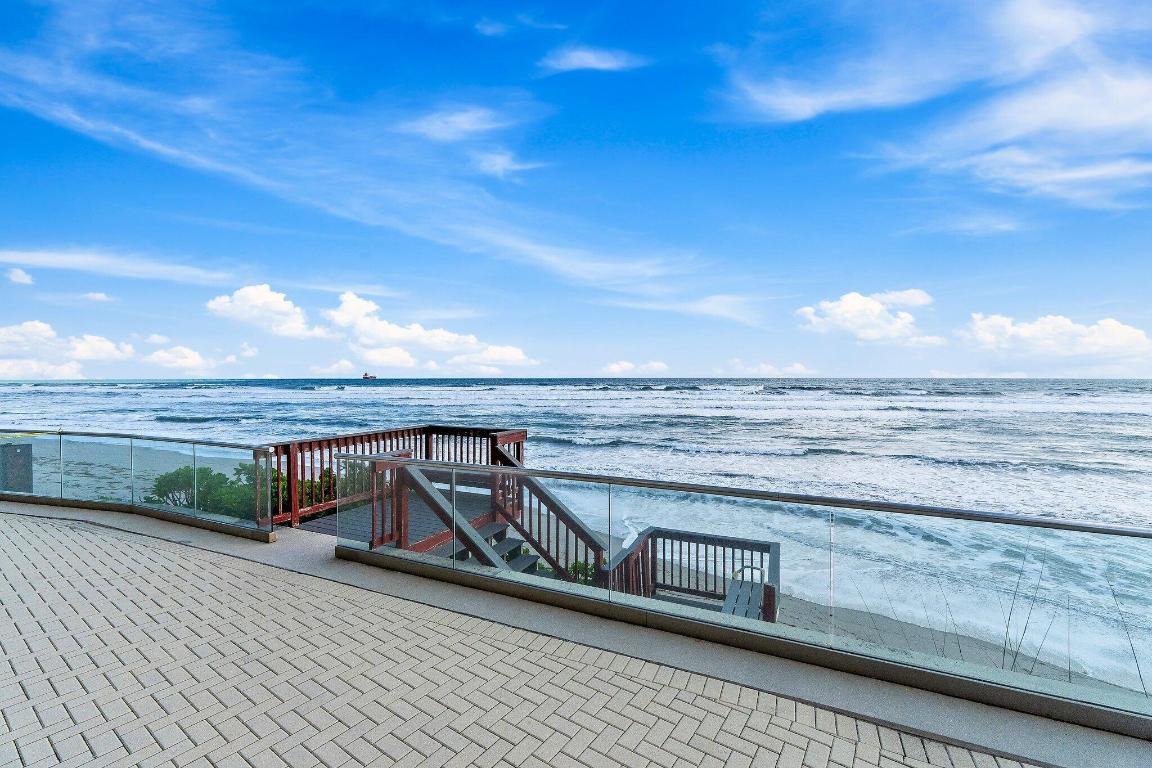 AQUARIUS CONDO - Residential Lease