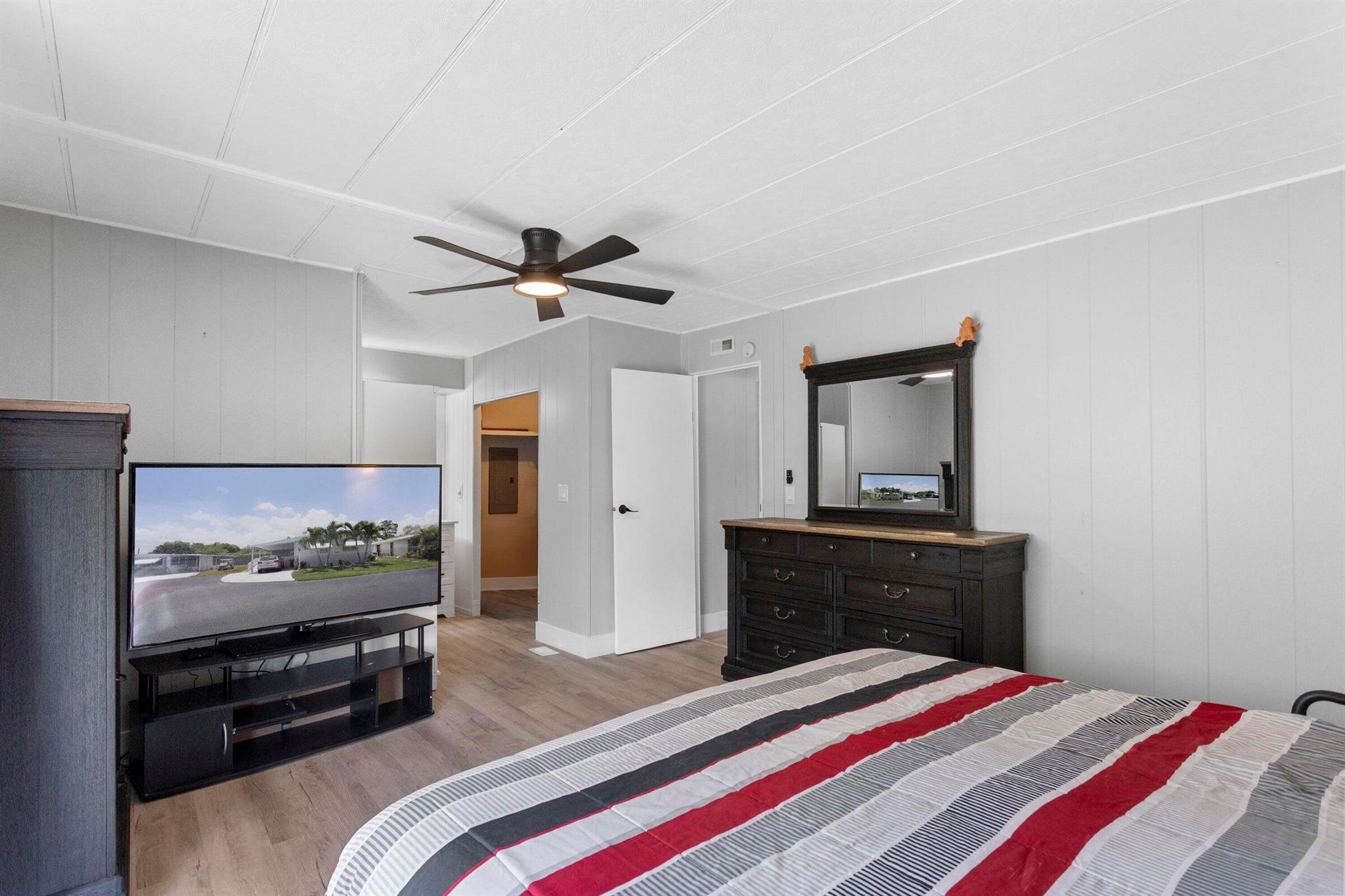 JAMAICA BAY MOBILE HOME C - Residential