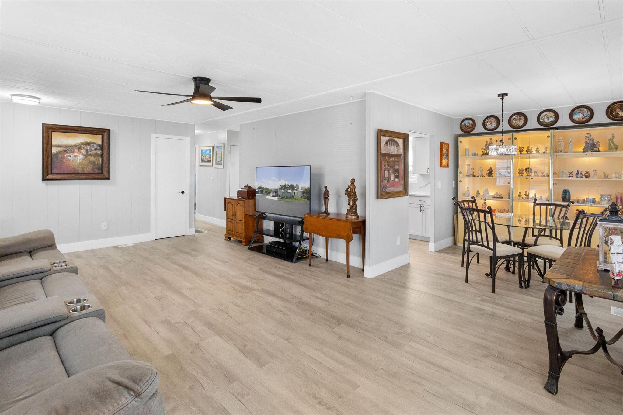 JAMAICA BAY MOBILE HOME C - Residential