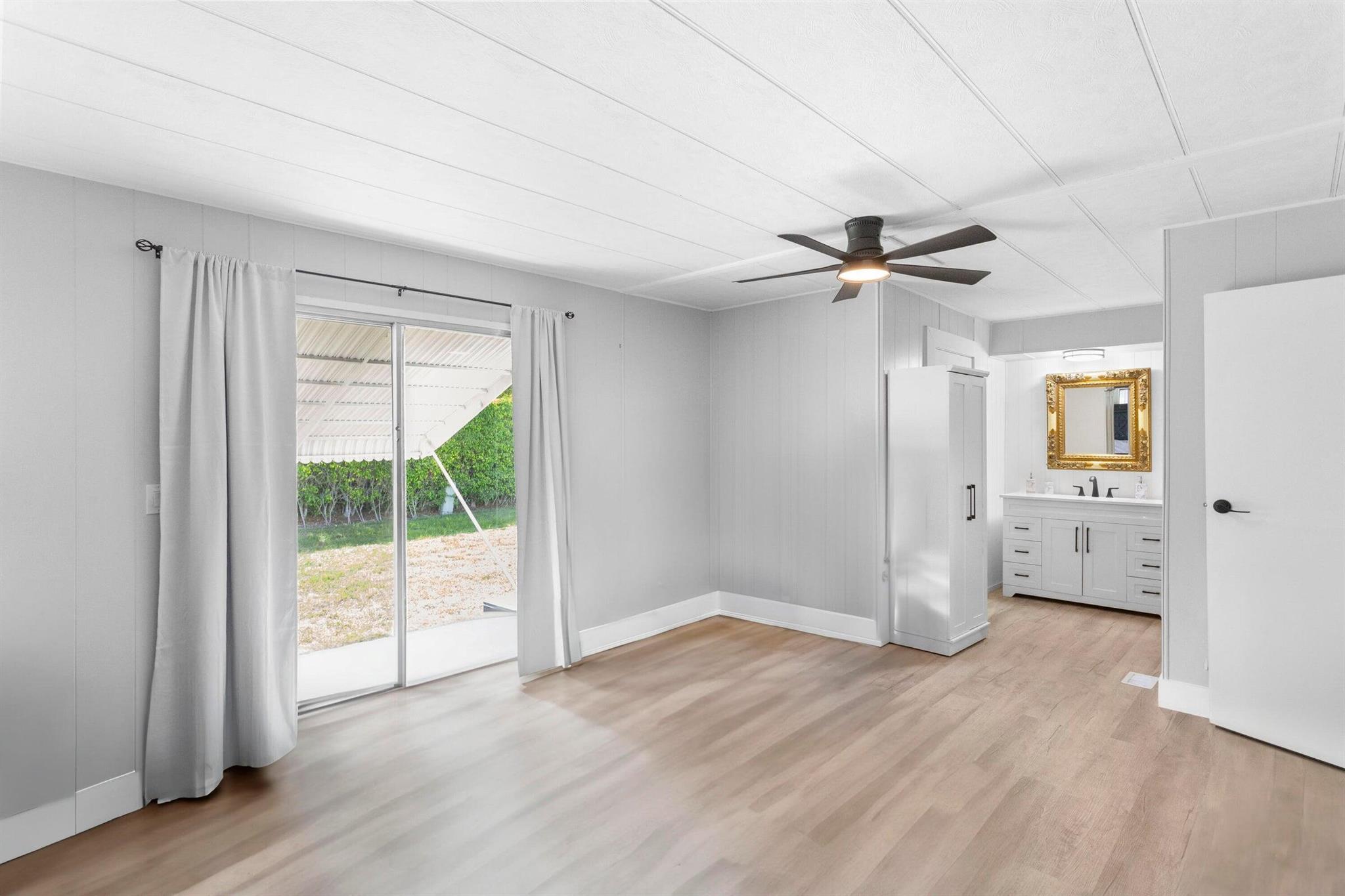 JAMAICA BAY MOBILE HOME C - Residential