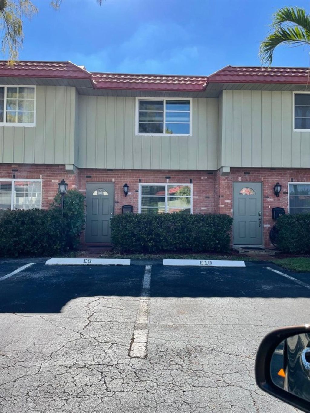 Photo of 156 NE 20th Court #9E, Fort Lauderdale, FL 33305 (MLS # F10537417)