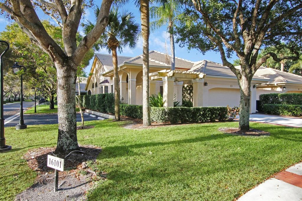 Photo of 16101 W Bay Drive #164, Jupiter, FL 33477 (MLS # R10705241)