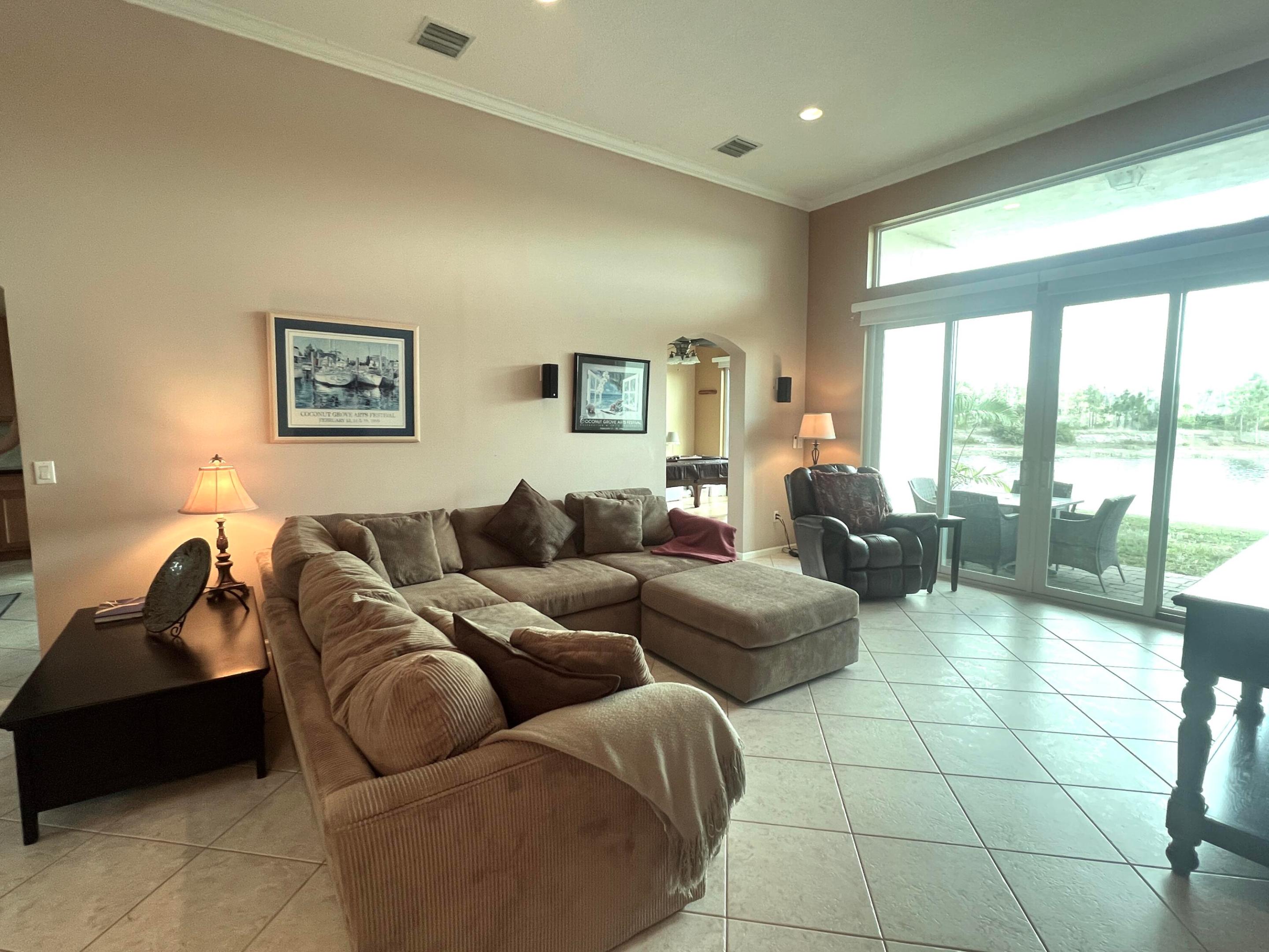 ANDROS ISLE - Residential