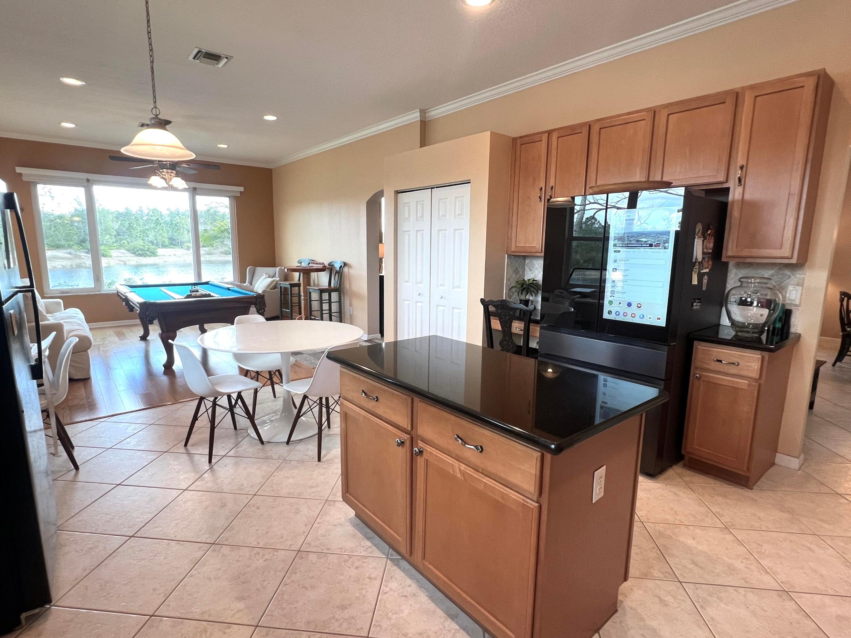 ANDROS ISLE - Residential