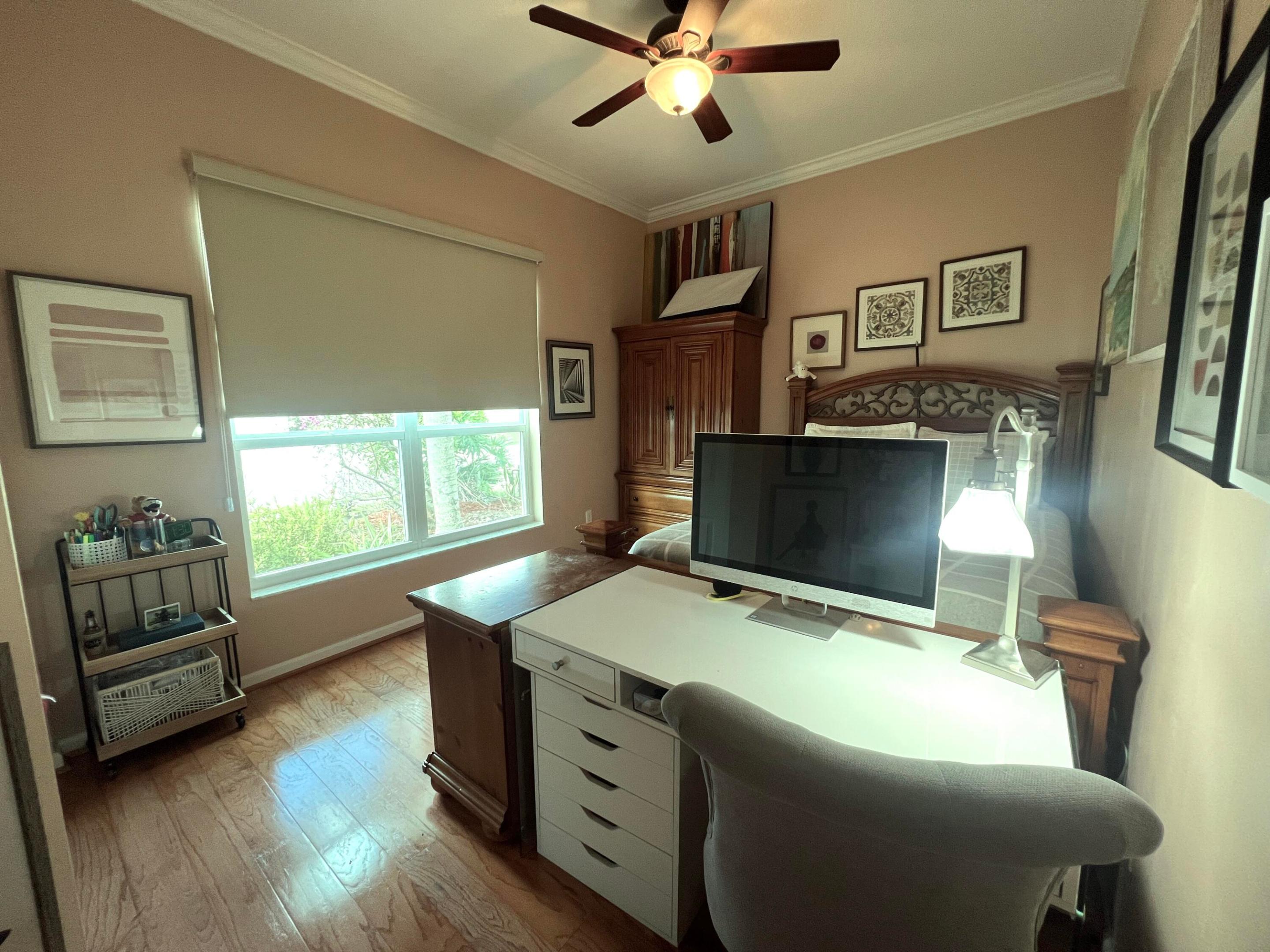 ANDROS ISLE - Residential