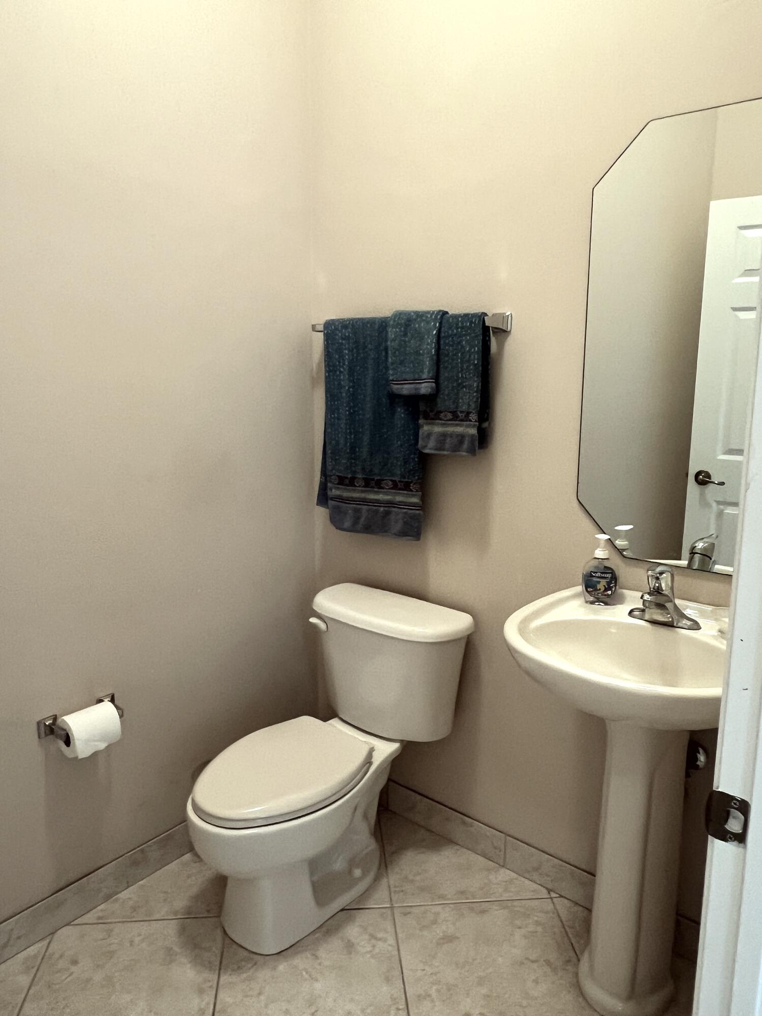 ANDROS ISLE - Residential