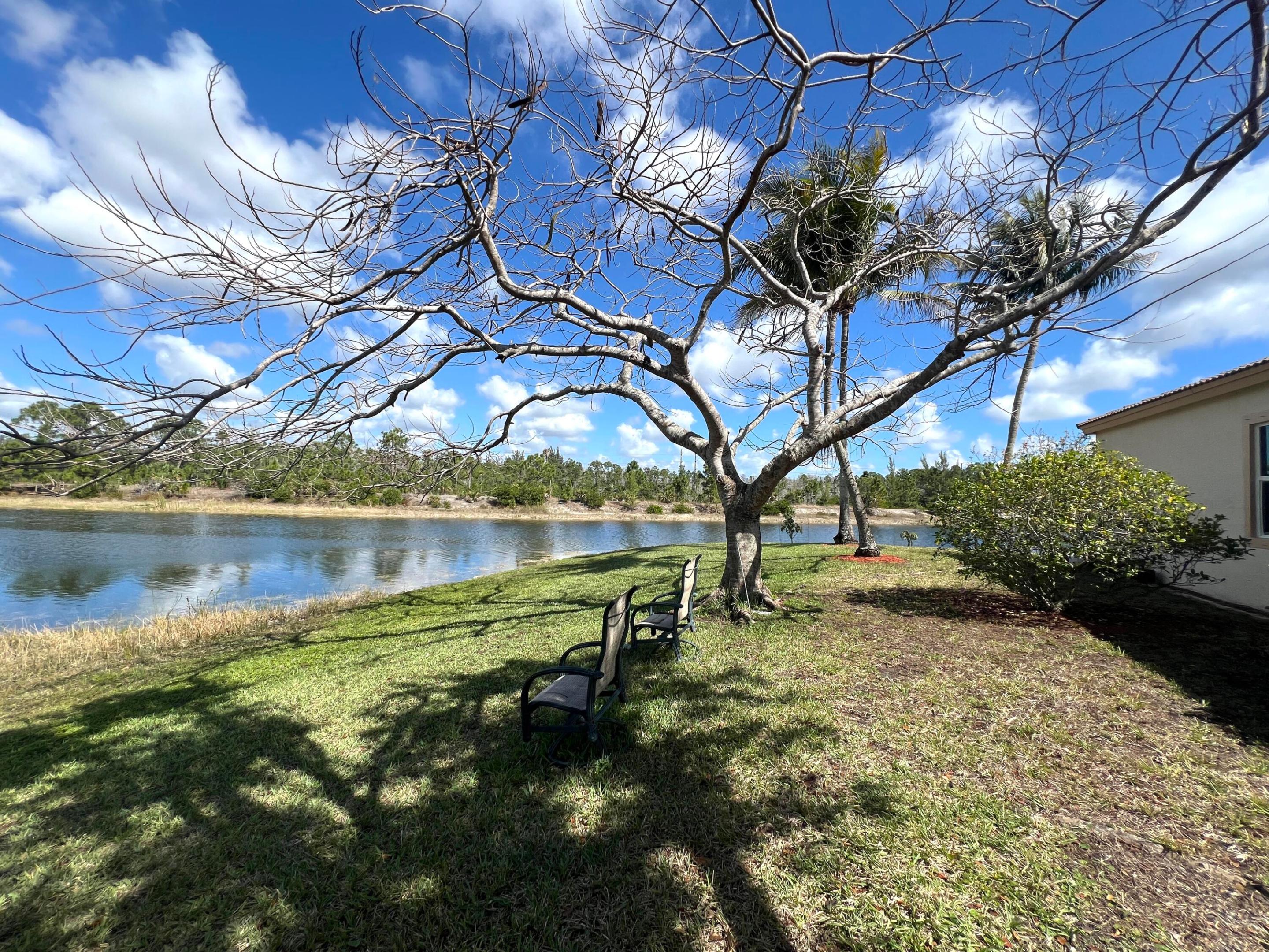 ANDROS ISLE - Residential