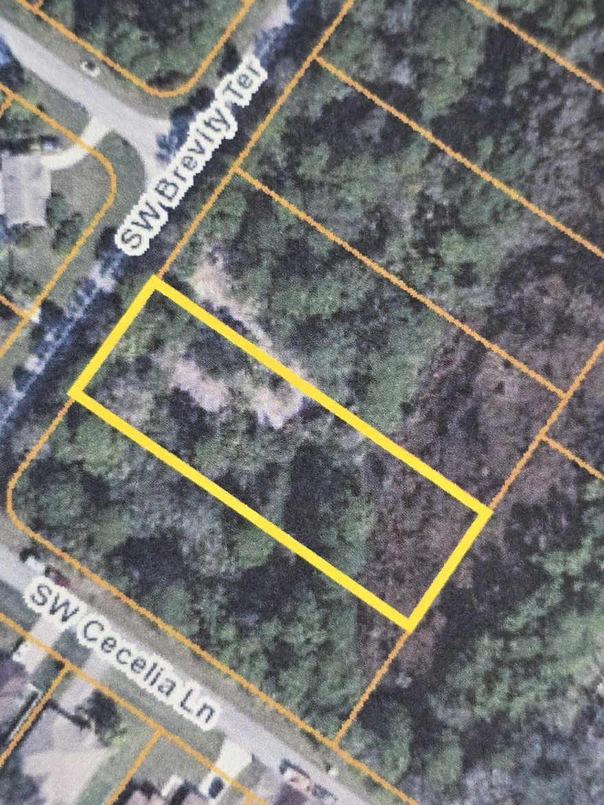 REALLY NICE LAND! WON'T LAST! Great location to build your dream home located with quick access in minutes to I 95, Turnpike, to the beaches and shopping's. Land Size 0.68 acres 29,468 sqft